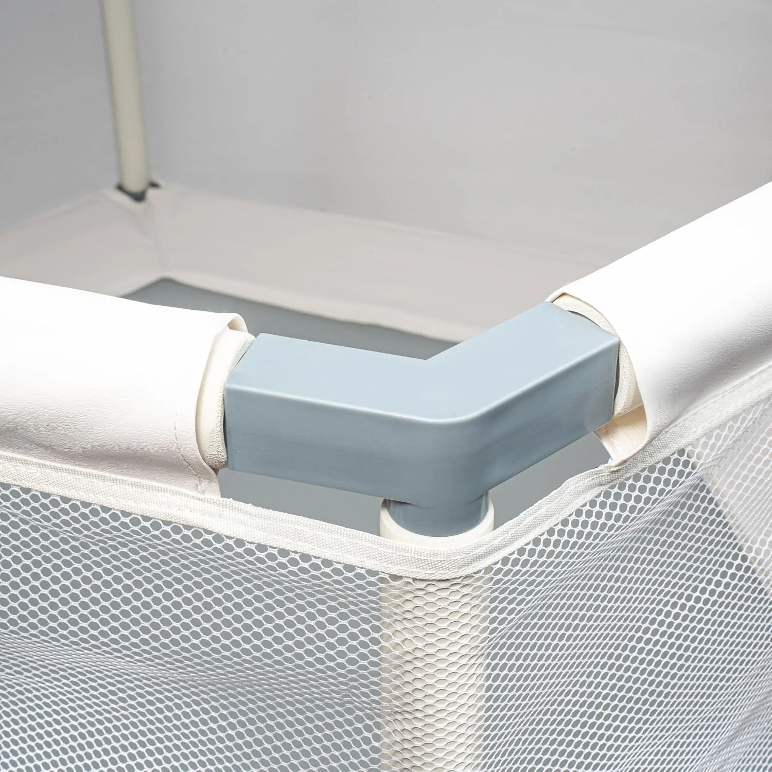 ترامپولین خانه مربعی کودکان، ترامپولین سرپوشیده و روباز زیبا برای کودکان نوپا با تور ایمنی، حلقه بسکتبال، ظرفیت 100 کیلوگرم، طراحی فوق ایمن بدون شکاف، هدیه برای پسران و دختران