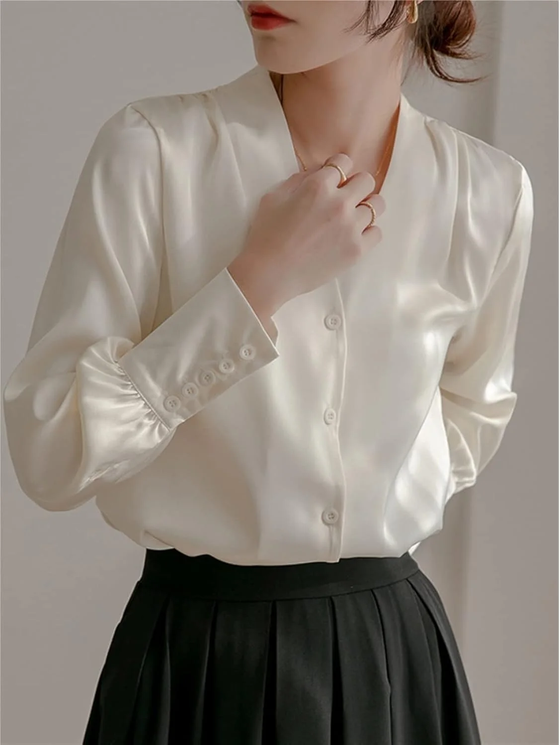 بلوز زنانه VETCS، پیراهن زنانه شامپاینی ضد چروک آستین بلند ساتن، مد روز، حرفه ای، با طبع V-یقه زنانه (رنگ: سفید، سایز: M)