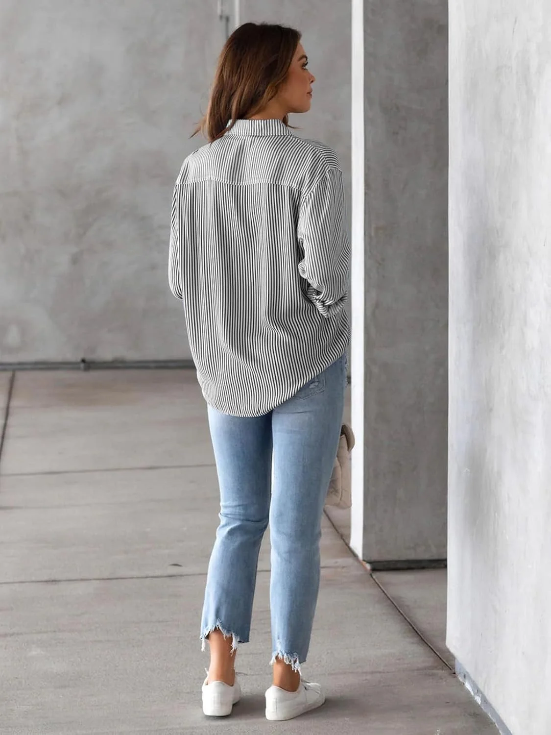 پیراهن راه راه دکمه دار زنانه آستین بلند یقه برگردان مناسب کار و محیط اداری به همراه جیب