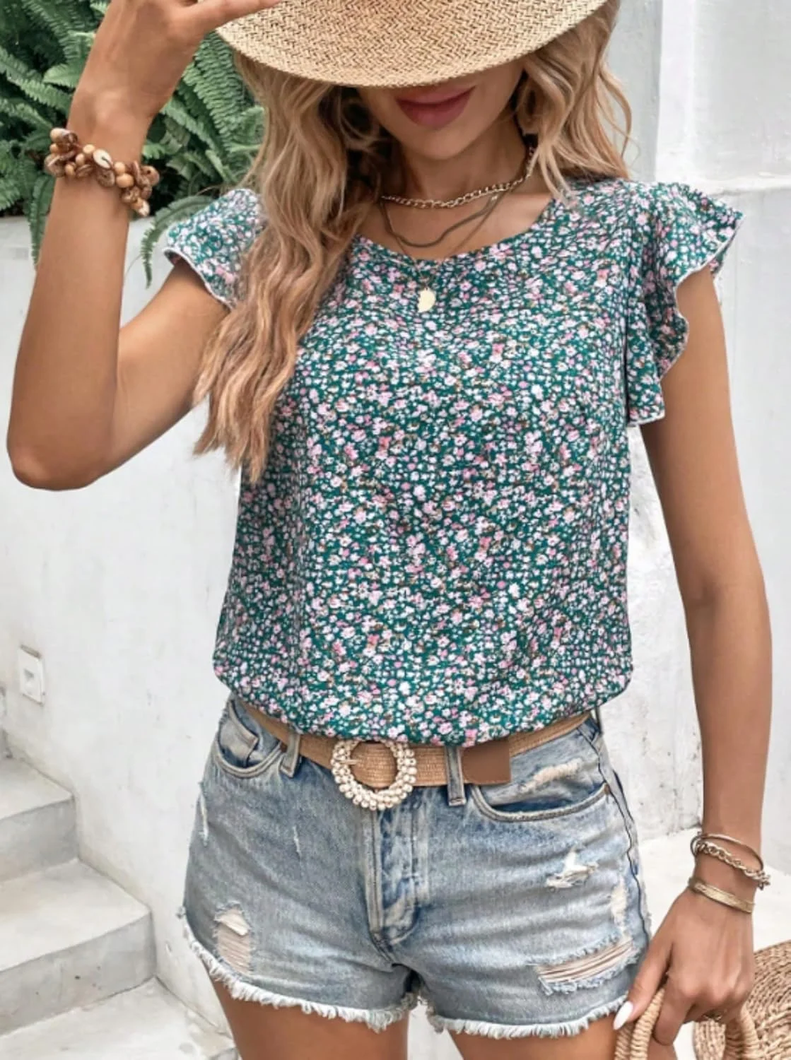 بلوز گلدار زنانه، آستین کوتاه دکمه دار با فرم آزاد مناسب تابستان