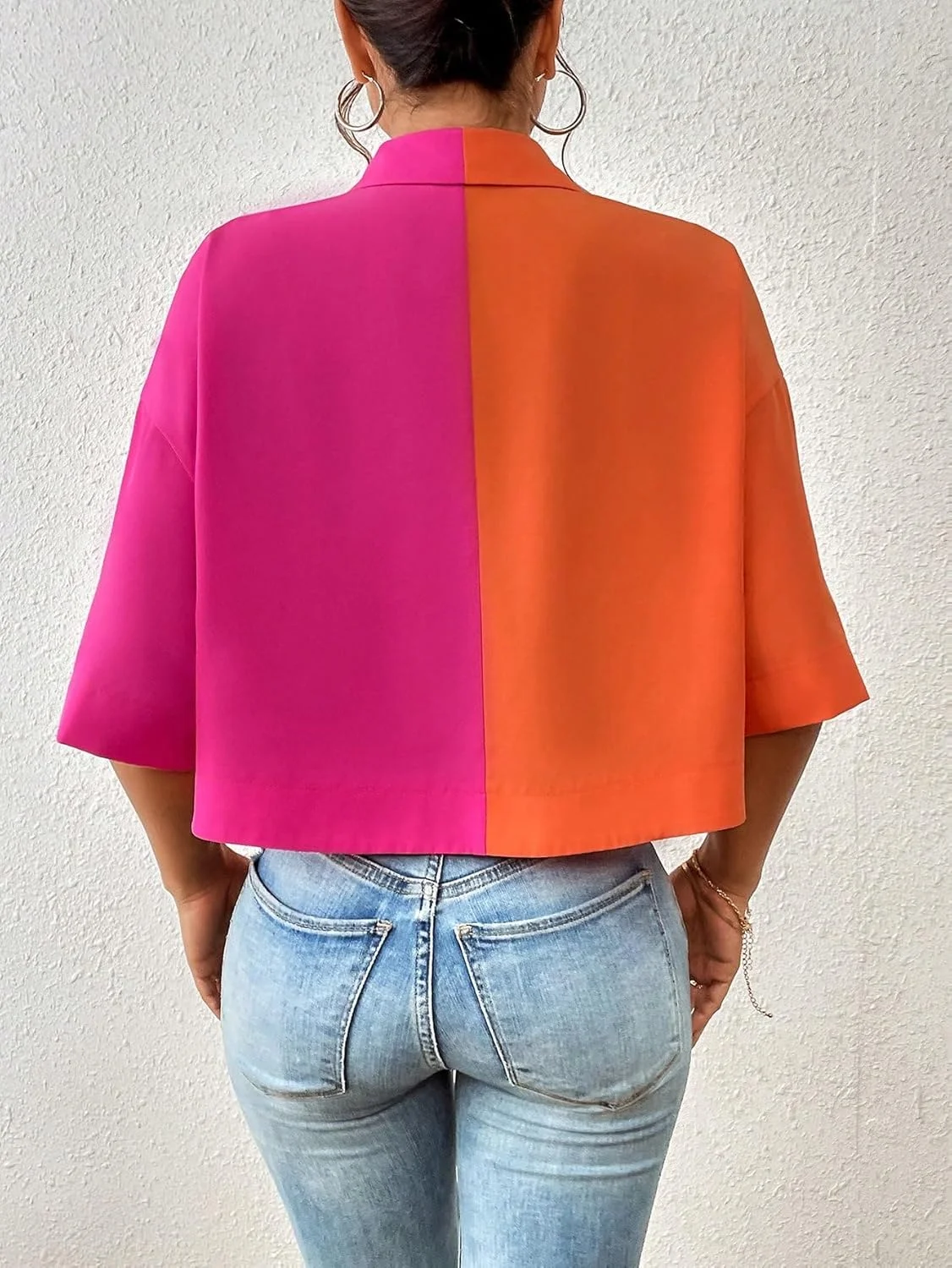 بلوز زنانه دکمه دار آستین کوتاه با طرح رنگی