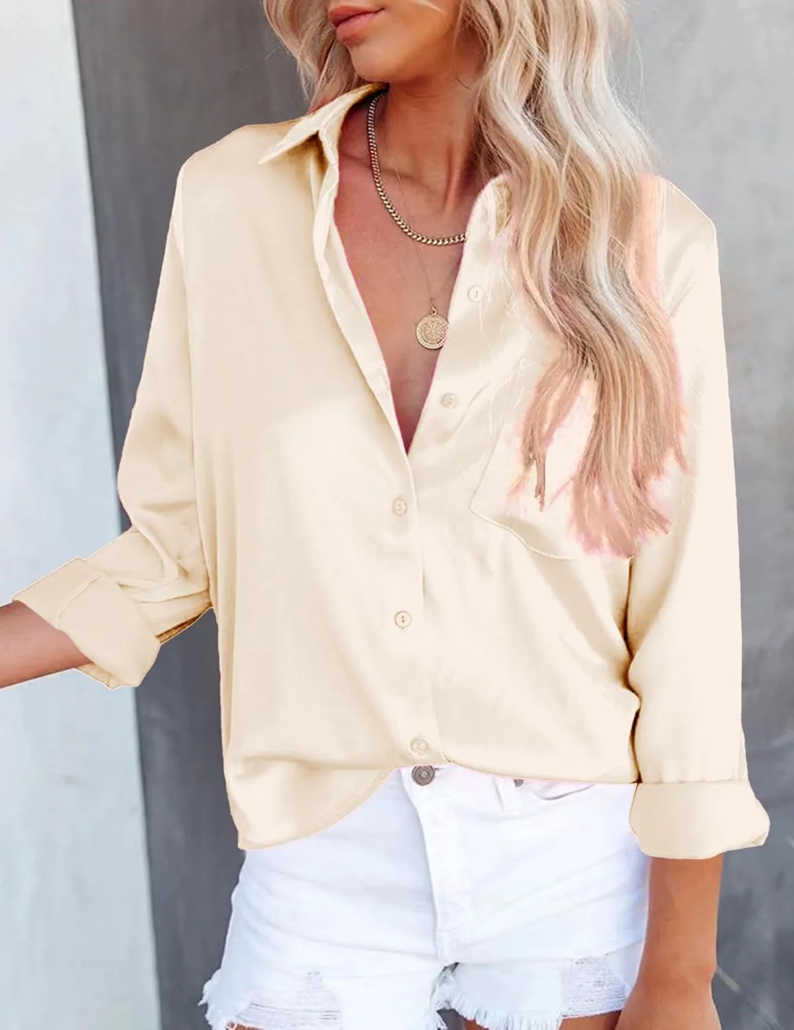 بلوز زنانه دکمه دار ساتن ابریشمی نرم، سبک، یقه برگردان هفت، مناسب کار، آستین بلند به همراه جیب