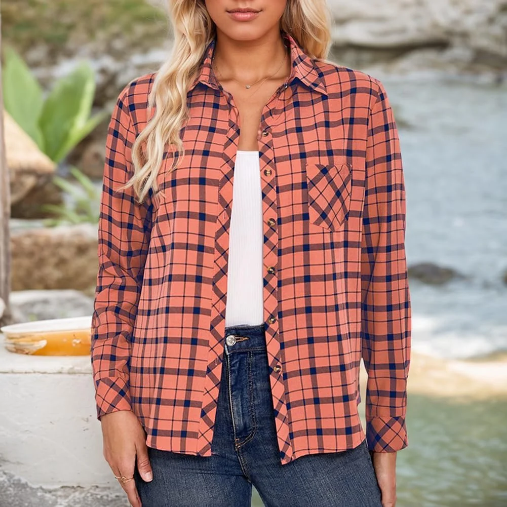 بلوز زنانه طرح چهارخانه یقه برگردان آستین بلند دکمه دار بلوز زنانه طرح چهارخانه یقه برگردان آستین بلند دکمه دار