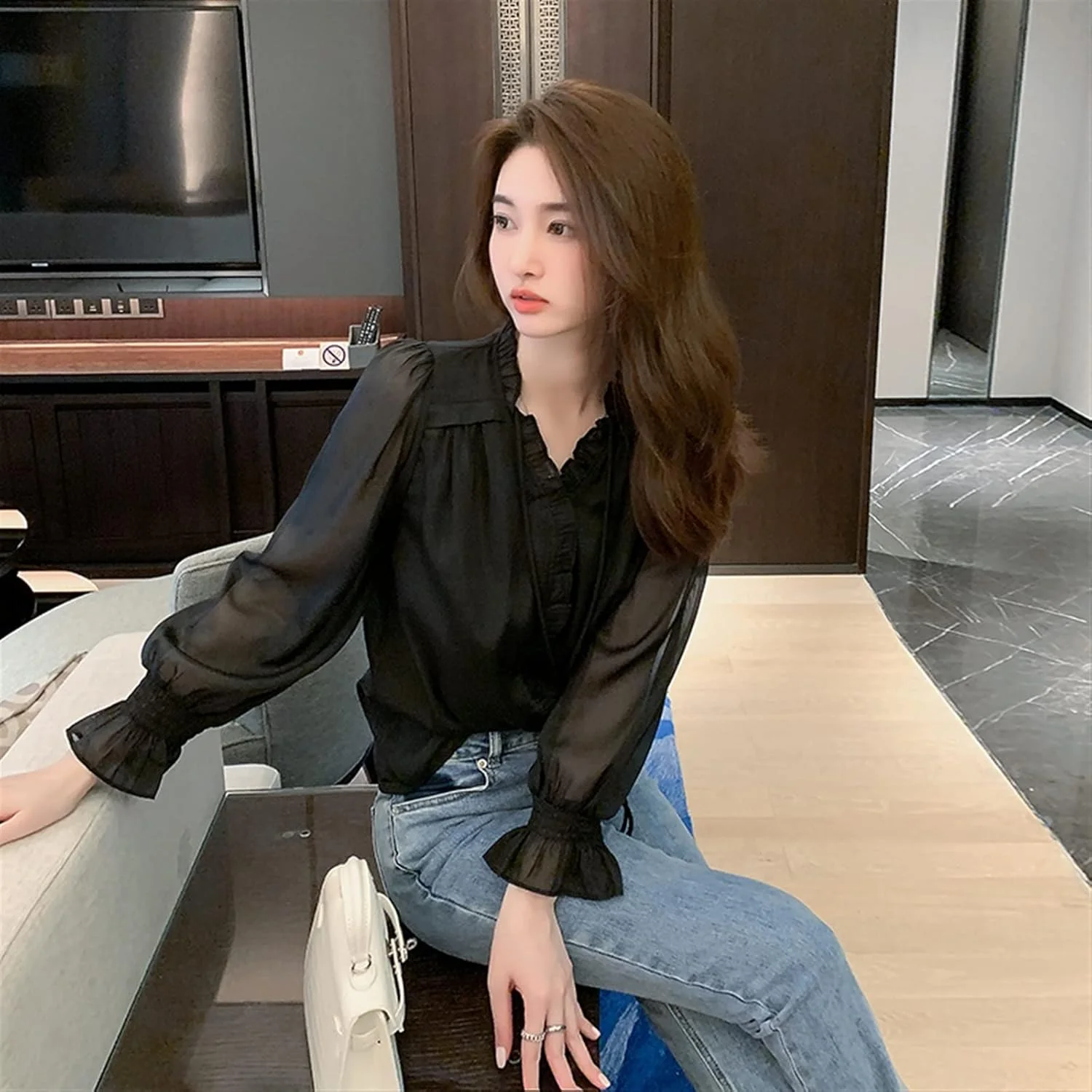 بلوز زنانه VETCS، بلوز زنانه، بلوز کرکی شیفون آستین کوتاه یقه هفت زنانه (رنگ: سفید، سایز: S) بلوز زنانه VETCS، بلوز زنانه، بلوز کرکی شیفون آستین کوتاه یقه هفت زنانه (رنگ: سفید، سایز: S)