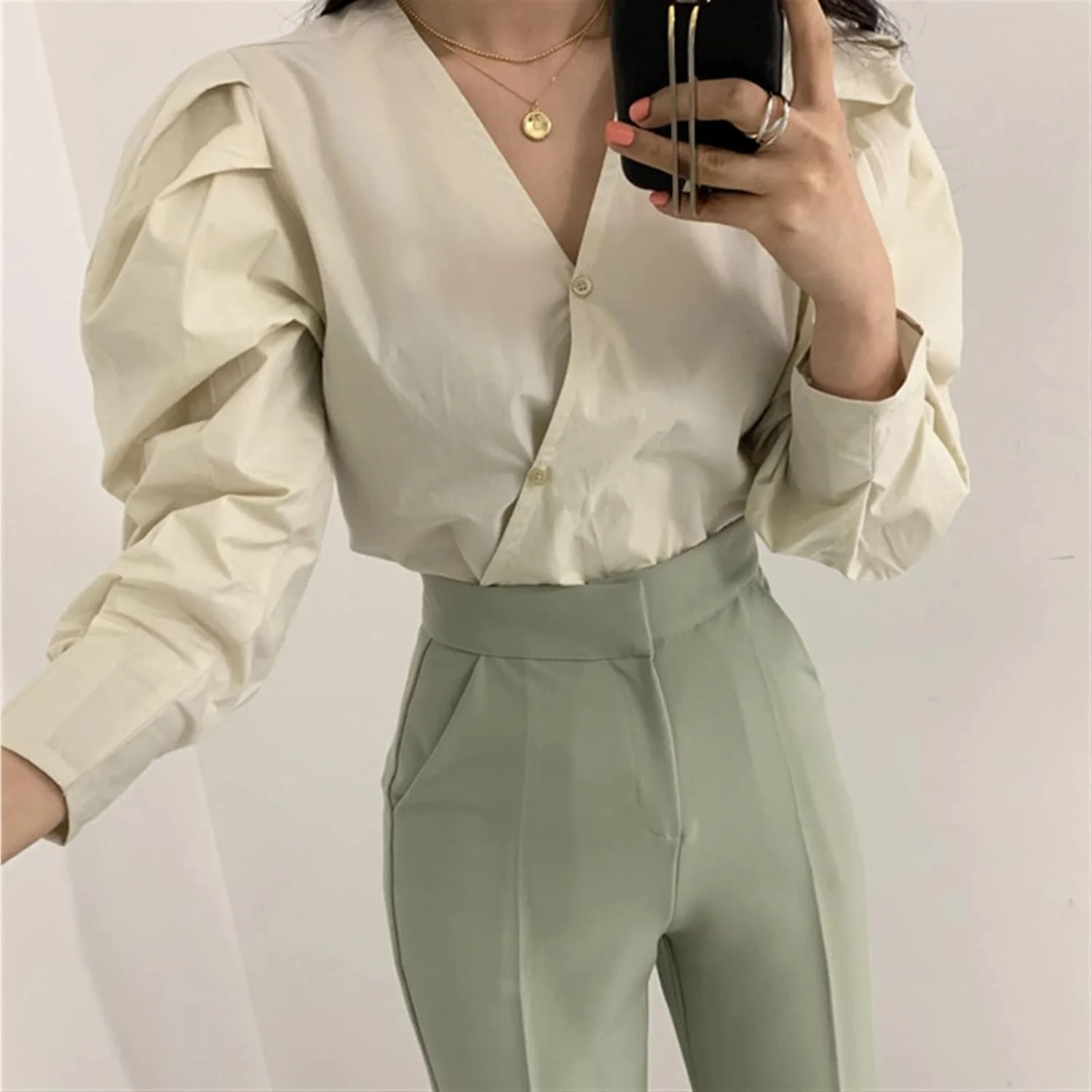 بلوز زنانه VETCS، پیراهن یقه هفت زنانه، تاپ زردآلویی آستین پفی، پیراهن دکمه دار ضربدری زنانه (رنگ: سفید، سایز: Xl) بلوز زنانه VETCS، پیراهن یقه هفت زنانه، تاپ زردآلویی آستین پفی، پیراهن دکمه دار ضربدری زنانه (رنگ: سفید، سایز: Xl)