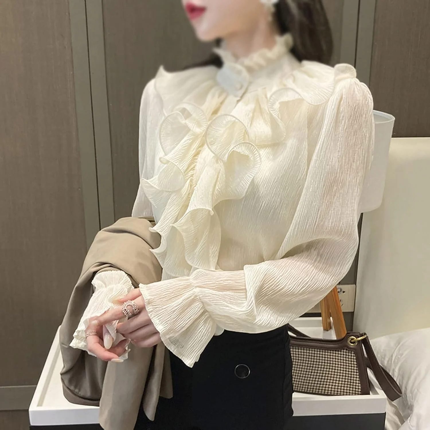 بلوز زنانه VETCS، یک عدد، مناسب بهار و پاییز، بلوزهای پایه زنانه، آستین بلند، مناسب بانوان شاغل در اداره، سفید یکدست، تاپ های چین دار (سایز: M)