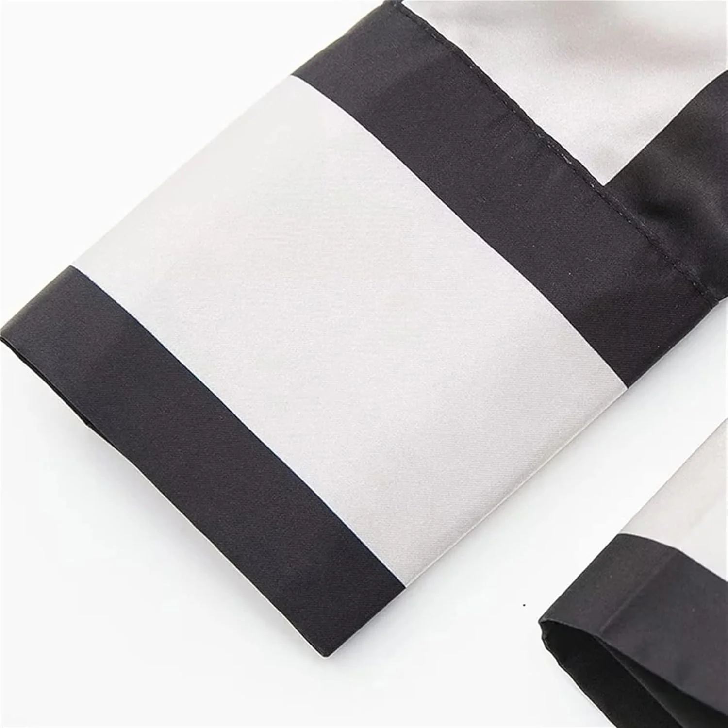 بلوز زنانه VETCS، پیراهن راه راه زنانه، پیراهن دکمه دار ساتن، تاپ زنانه آستین بلند مناسب بانوان شاغل (رنگ: چند رنگ، سایز: L) بلوز زنانه VETCS، پیراهن راه راه زنانه، پیراهن دکمه دار ساتن، تاپ زنانه آستین بلند مناسب بانوان شاغل (رنگ: چند رنگ، سایز: L)