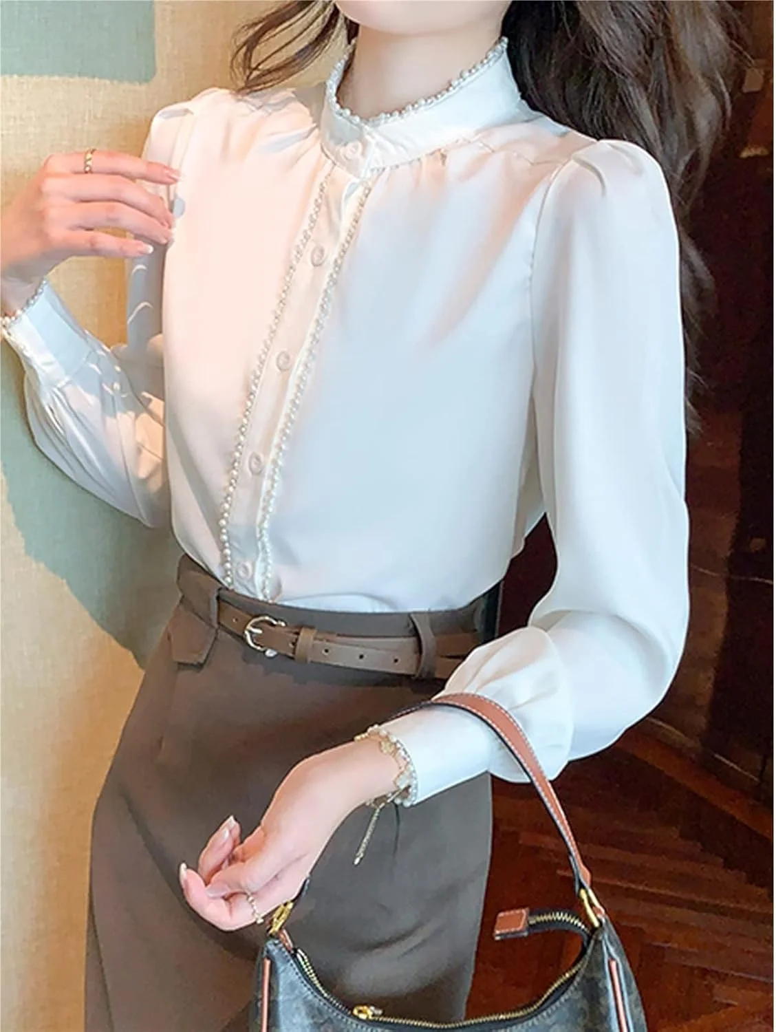 بلوز زنانه VETCS آستین بلند مدل Beads سفید برفی بلوز زنانه VETCS آستین بلند مدل Beads سفید برفی