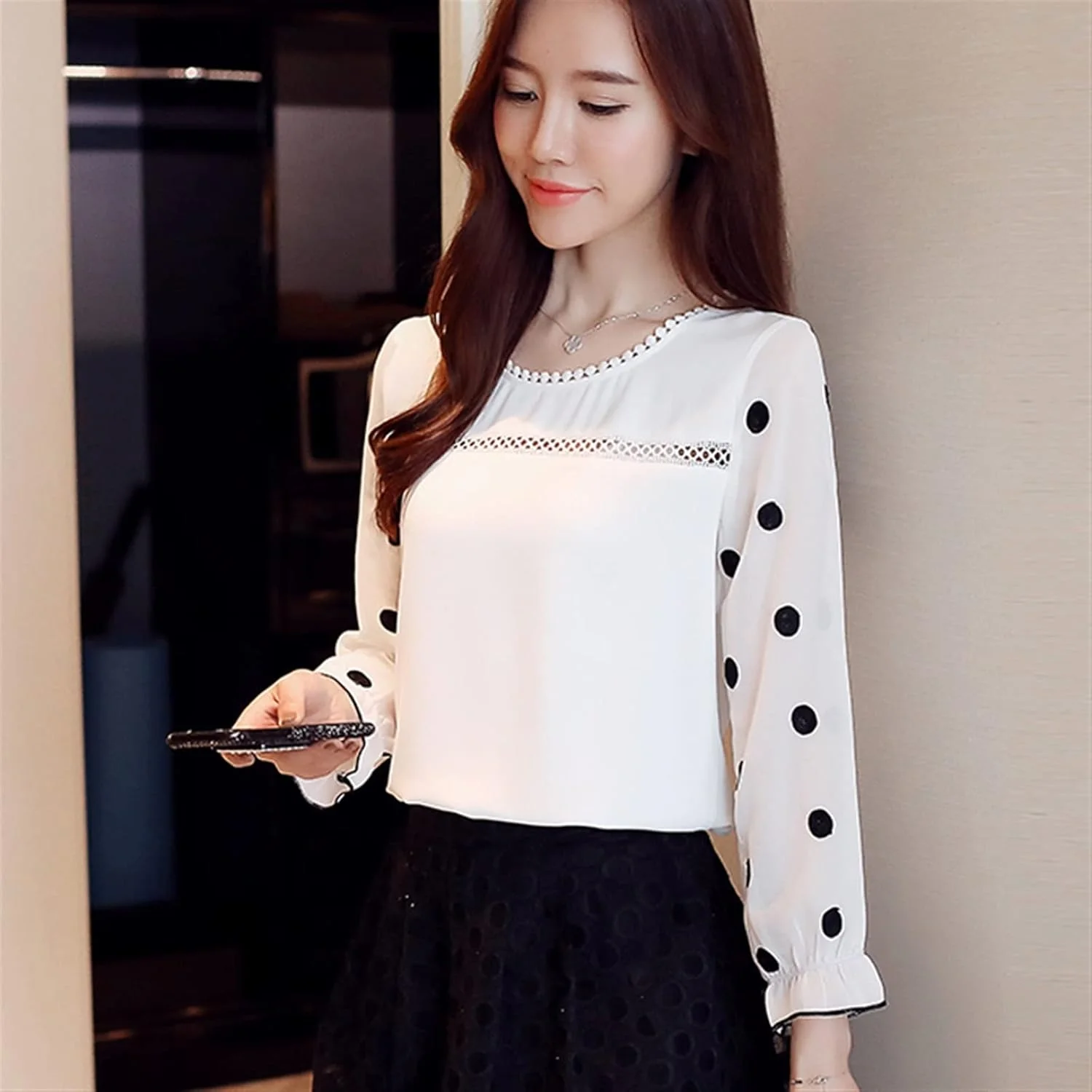 بلوز زنانه VETCS آستین بلند، پیراهن زنانه شیفون، لباس زنانه، یقه گرد شیرین، خال مشکی، تاپ زنانه سفید (سایز: L) بلوز زنانه VETCS آستین بلند، پیراهن زنانه شیفون، لباس زنانه، یقه گرد شیرین، خال مشکی، تاپ زنانه سفید (سایز: L)