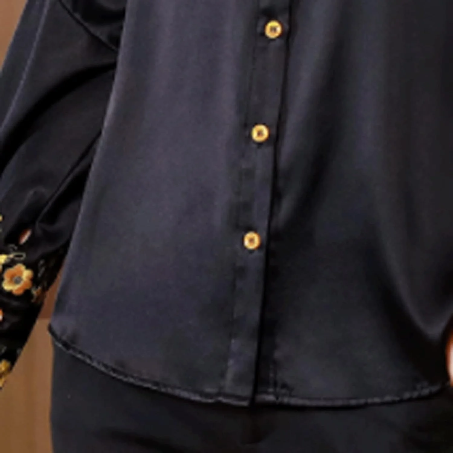 بلوز زنانه VETCS، پیراهن و بلوز ابریشمی زنانه، پیراهن زنانه گلدوزی شده، بلوز زنانه تکه دوزی شده، آستین بلند دکمه دار (سایز: M) بلوز زنانه VETCS، پیراهن و بلوز ابریشمی زنانه، پیراهن زنانه گلدوزی شده، بلوز زنانه تکه دوزی شده، آستین بلند دکمه دار (سایز: M)