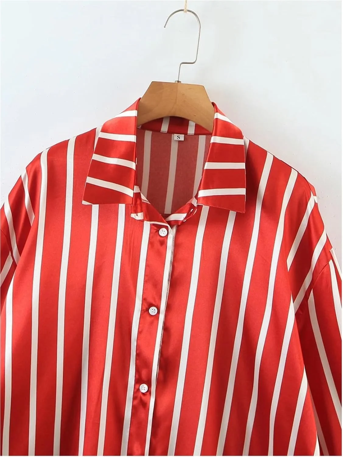 بلوز زنانه VETCS، پیراهن آستین بلند دکمه دار راه راه یقه برگردان (رنگ: آبی تیره، سایز: M) بلوز زنانه VETCS، پیراهن آستین بلند دکمه دار راه راه یقه برگردان (رنگ: آبی تیره، سایز: M)