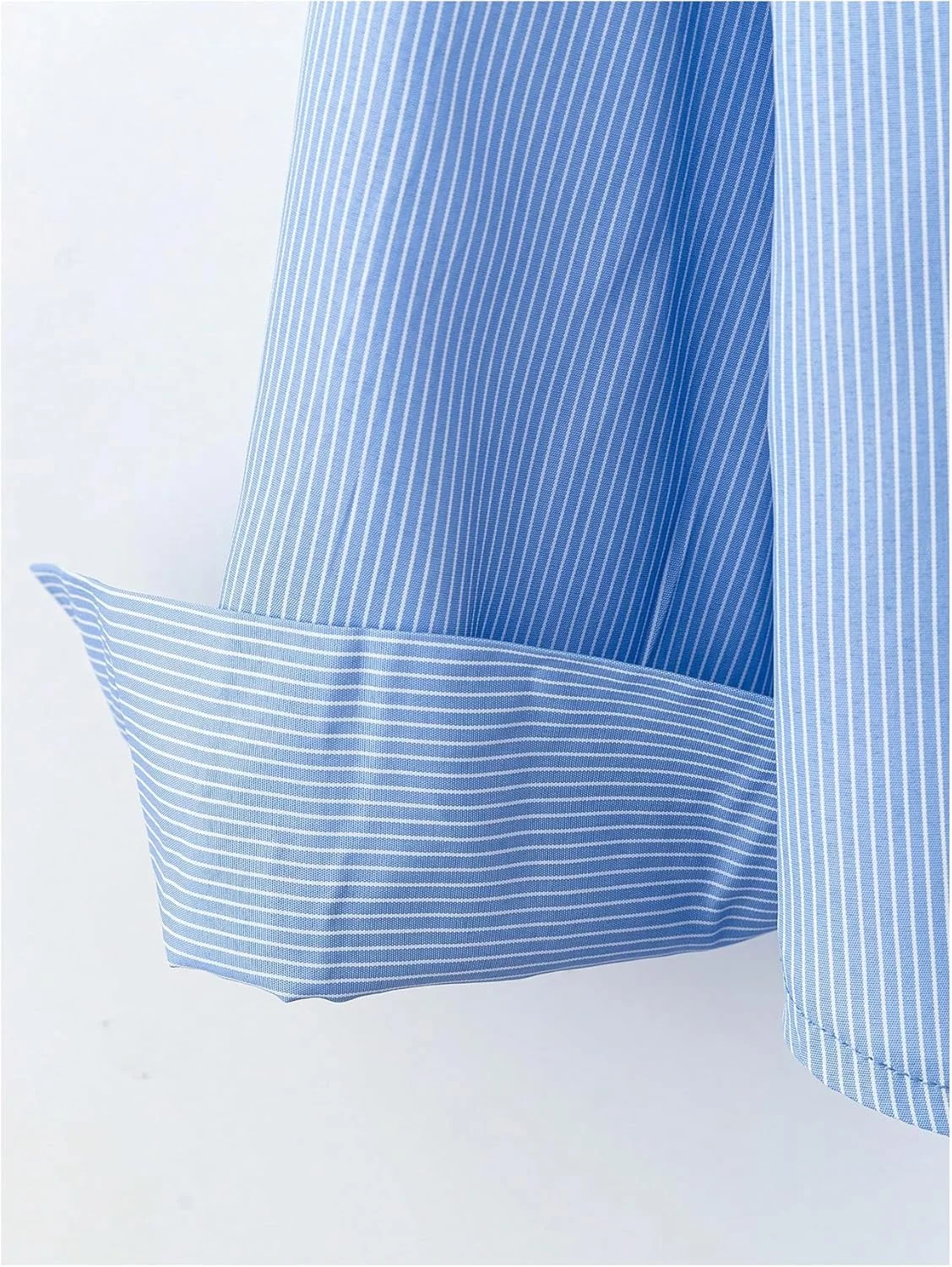 بلوز زنانه راه راه دکمه دار آستین بلند نامتقارن یقه دار وردوسا