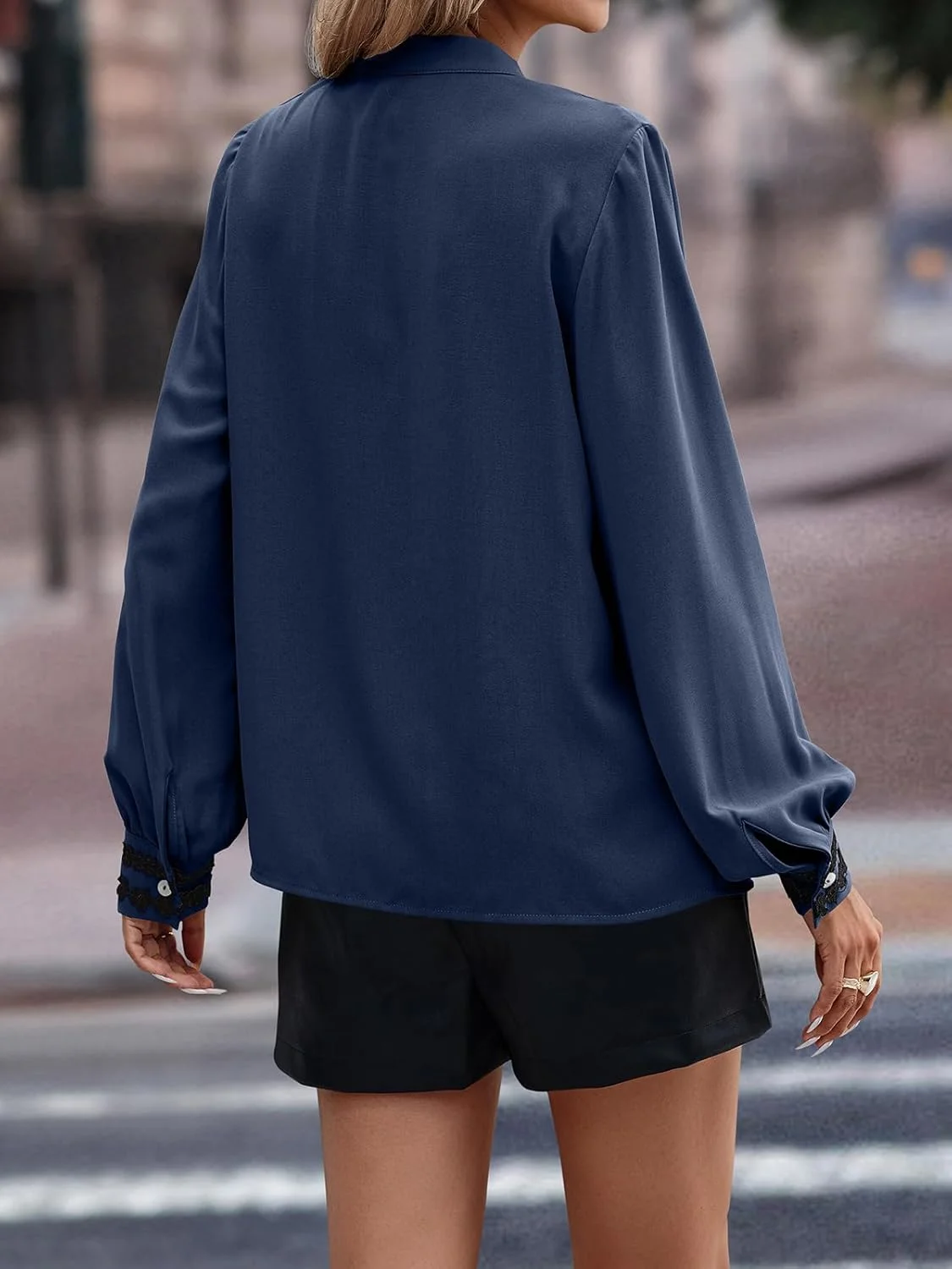 بلوز دکمه دار زنانه تینکولن: آستین بلند یقه هفت توری دکمه دار پاییزه شیک