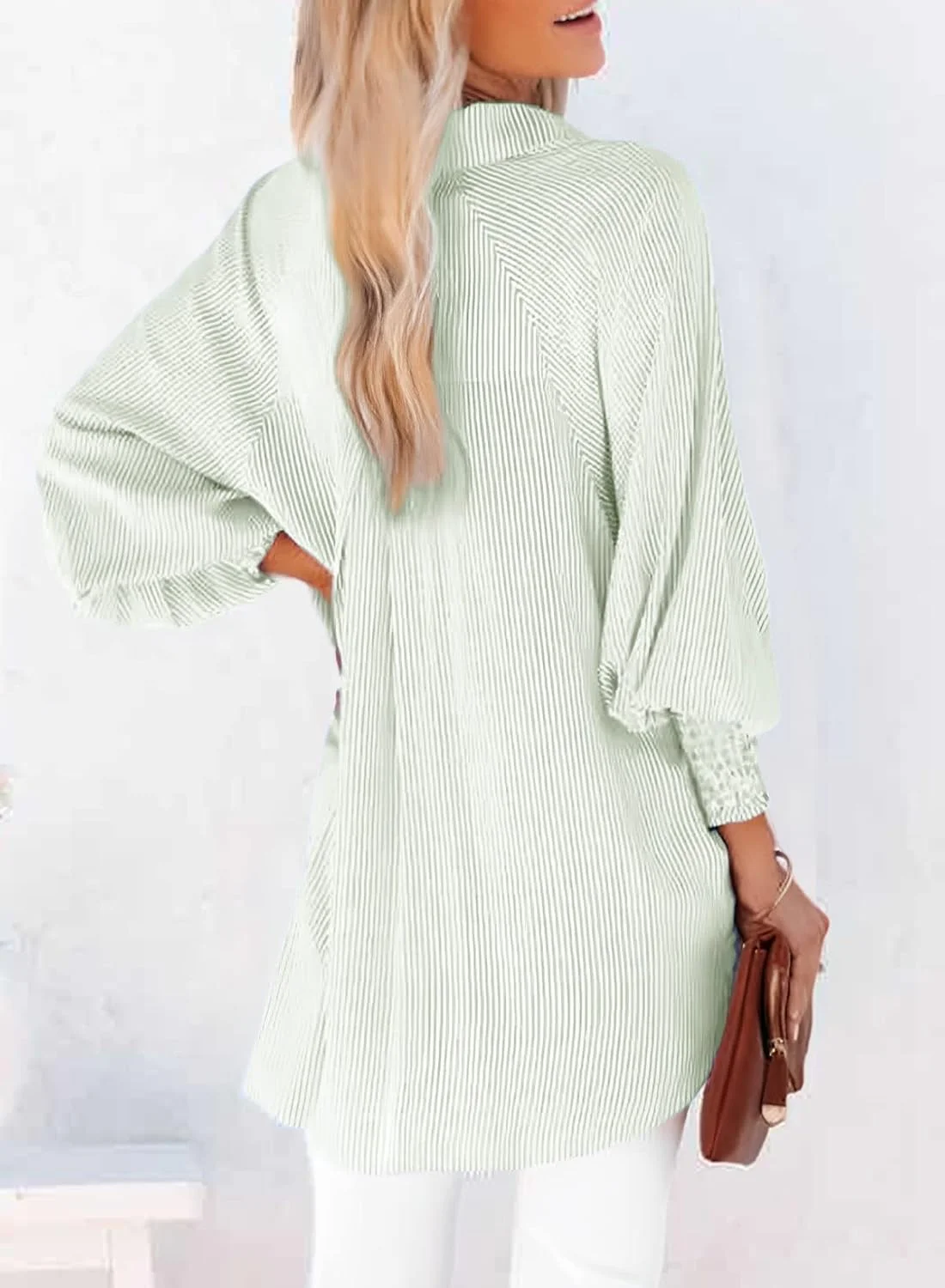 بلوز زنانه راه راه آستین بلند دکمه دار یقه دار با جیب