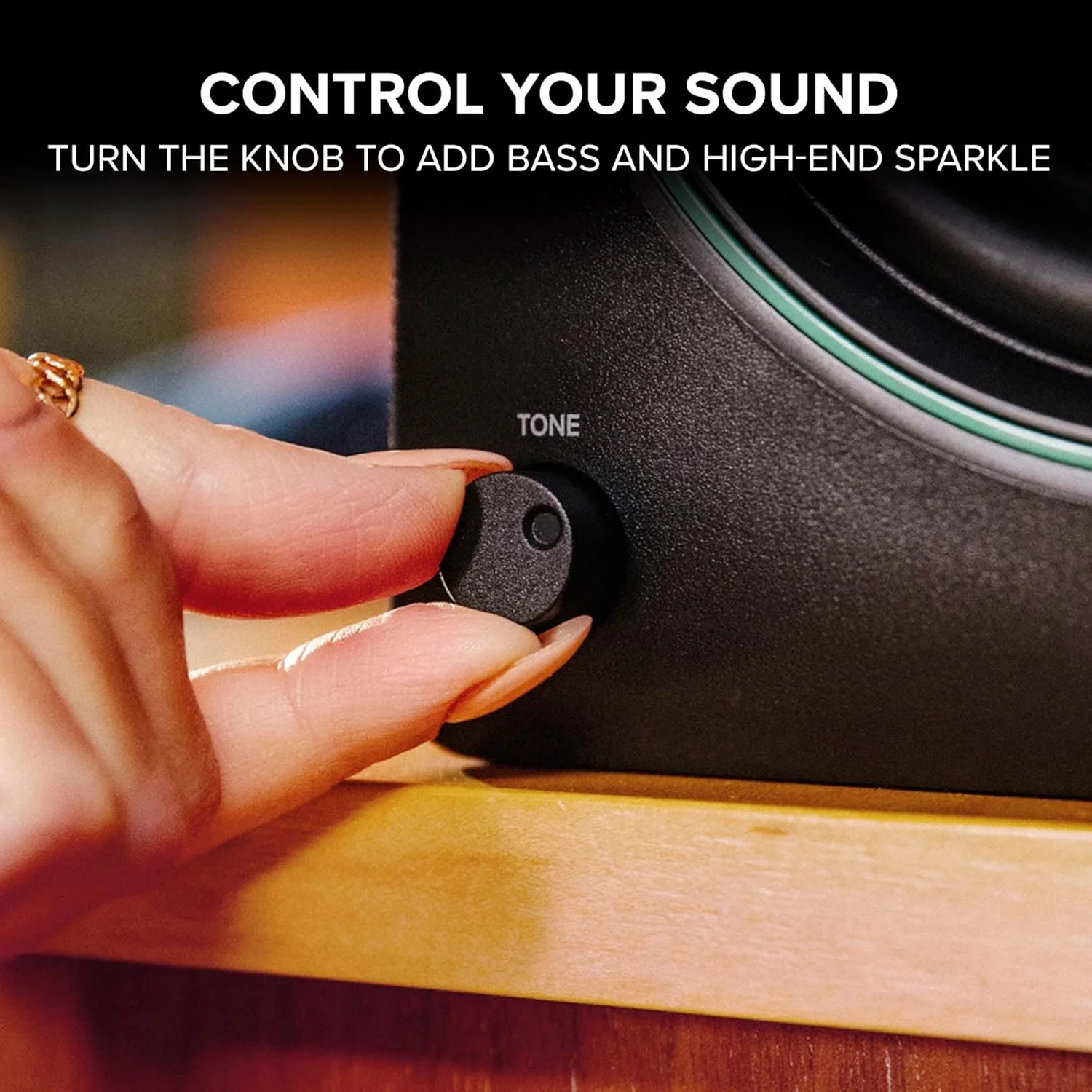 مانیتورهای استودیویی مکی CR4.5 4.5 اینچی با دکمه تنظیم صدا و سوییچ موقعیت - اسپیکرهای اکتیو برای تولید موسیقی، کامپیوتر رومیزی، بازی و گوش دادن HiFi مانیتورهای استودیویی مکی CR4.5 4.5 اینچی با دکمه تنظیم صدا و سوییچ موقعیت - اسپیکرهای اکتیو برای تولید موسیقی، کامپیوتر رومیزی، بازی و گوش دادن HiFi