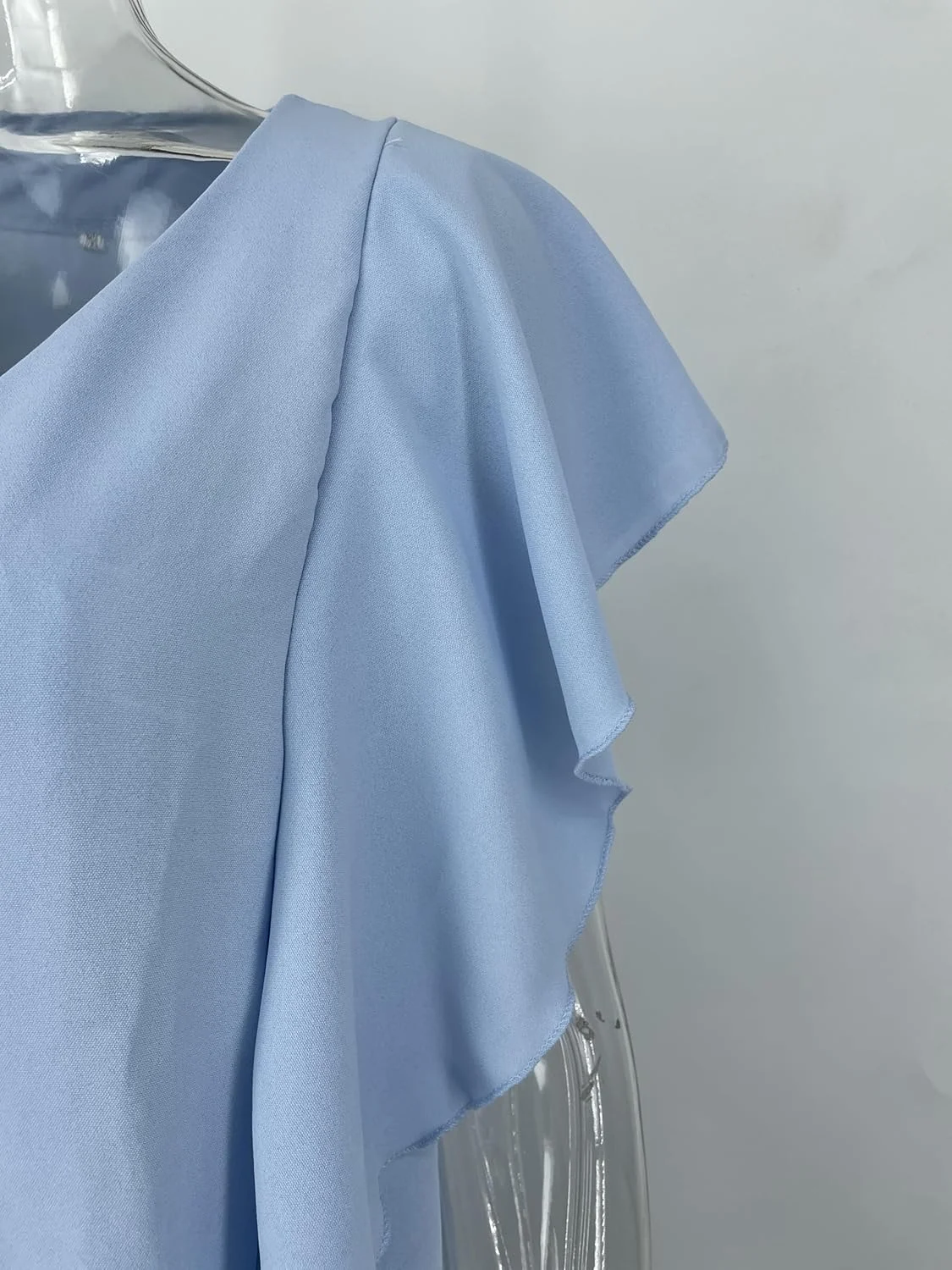 تاپ زنانه یقه هفت، مناسب تابستان، بدون آستین، دکمه دار با تزئینات چین دار