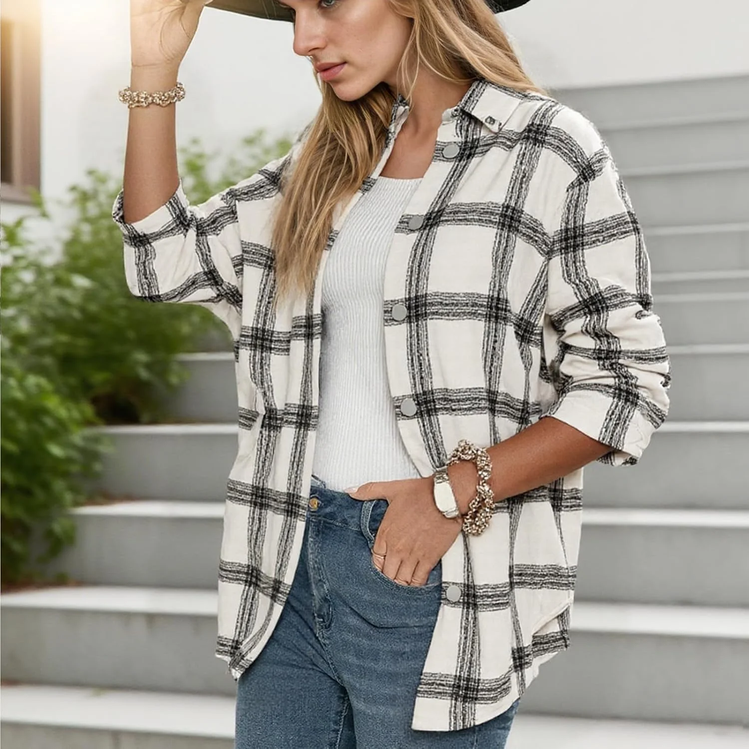 پیراهن فلانل چهارخانه زنانه، دکمه دار، آستین بلند، یقه هفت، بلوز شاکت غیر رسمی مناسب استفاده روزمره و مسافرت