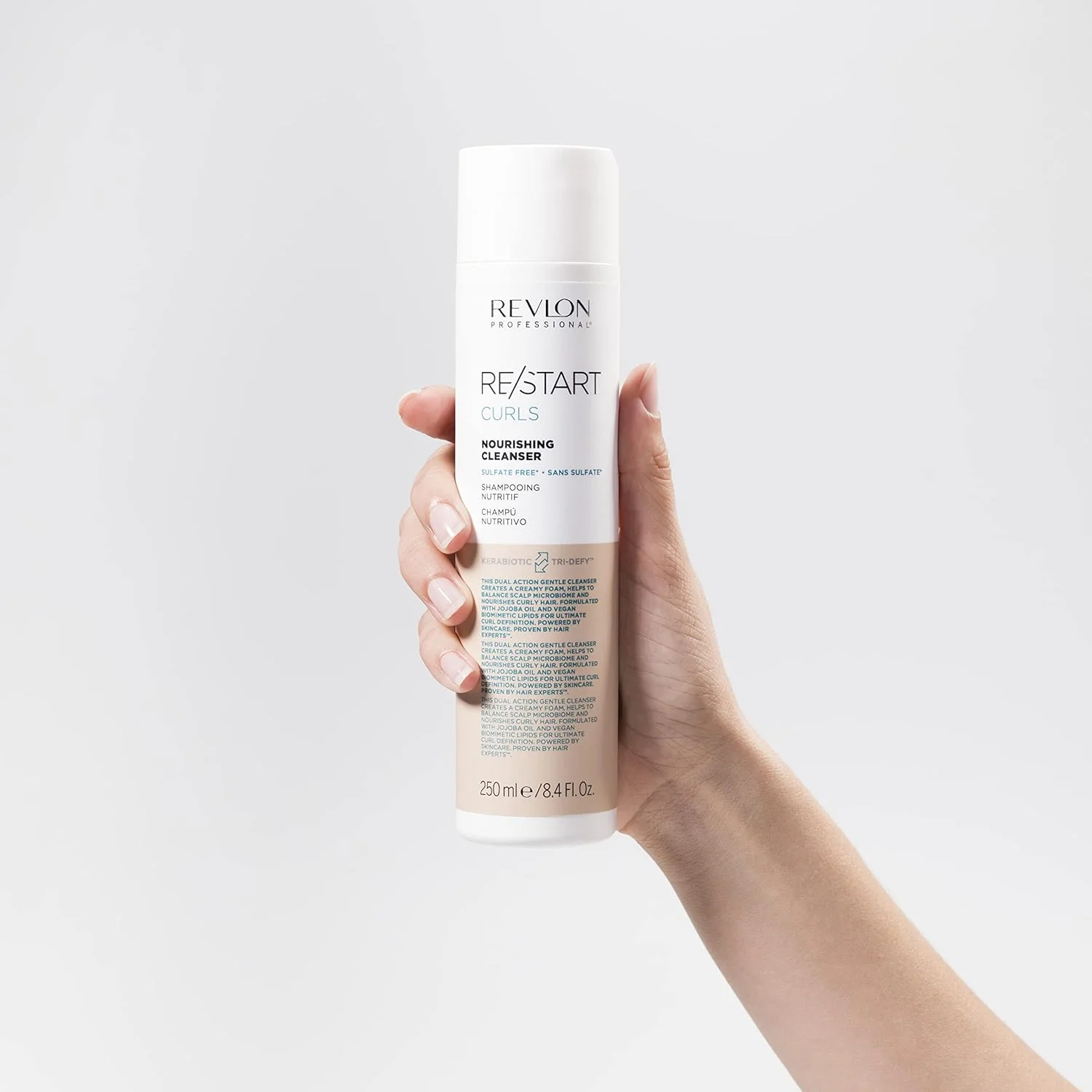 شوینده مغذی موهای فر REVLON PROFESSIONAL RE/START (250 میلی لیتر) درخشش و حالت دهی، بدون سولفات و سیلیکون، مناسب برای خانم ها و آقایان، بژ شوینده مغذی موهای فر REVLON PROFESSIONAL RE/START (250 میلی لیتر) درخشش و حالت دهی، بدون سولفات و سیلیکون، مناسب برای خانم ها و آقایان، بژ