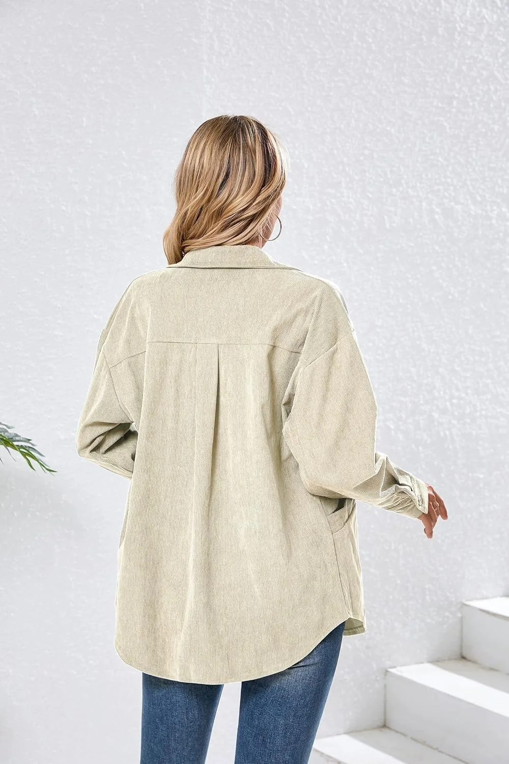 شکت زنانه دکمه دار مخمل کبریتی سایز بزرگ آستین بلند مدل بلوز و تاپ مد روز 2024