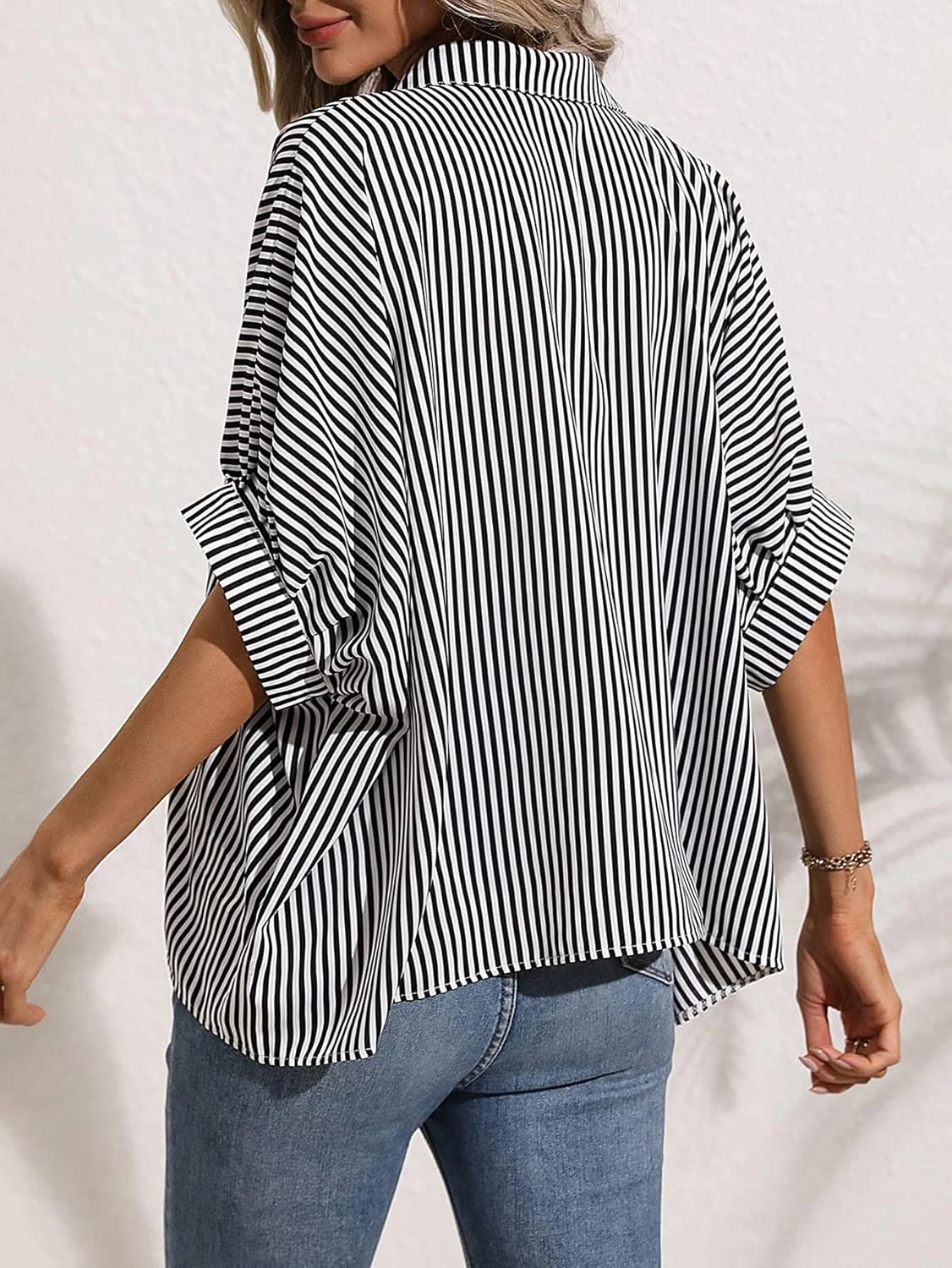 GORGLITTER بلوز زنانه راه راه آستین نیمه کلوش دکمه دار مشکی و سفید سایز M