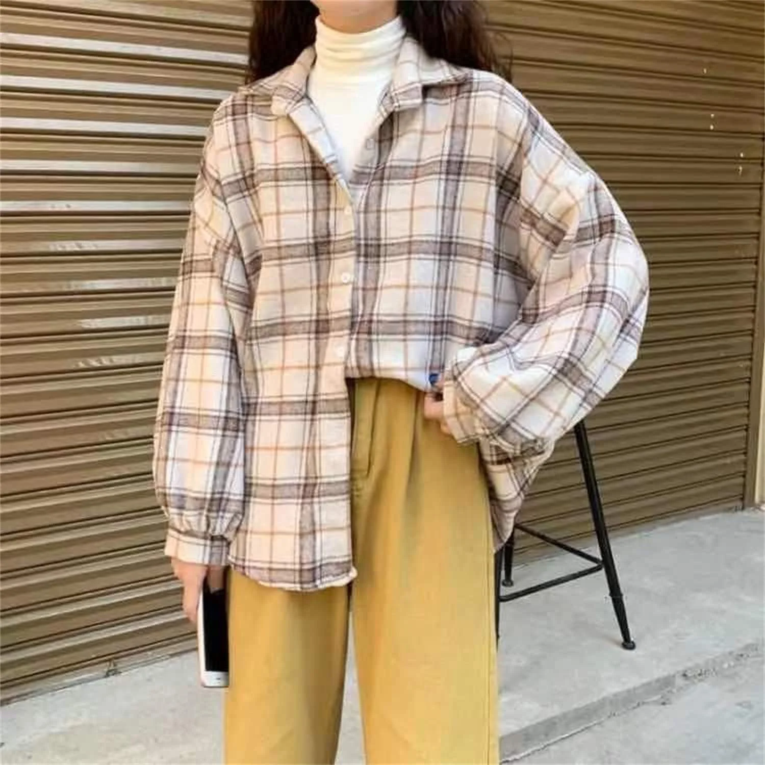 پیراهن چهارخانه آستین بلند زنانه، بلوز دکمه دار یقه برگردان کلاسیک، لباس بیرونی غیر رسمی و قدیمی مناسب پاییز و زمستان