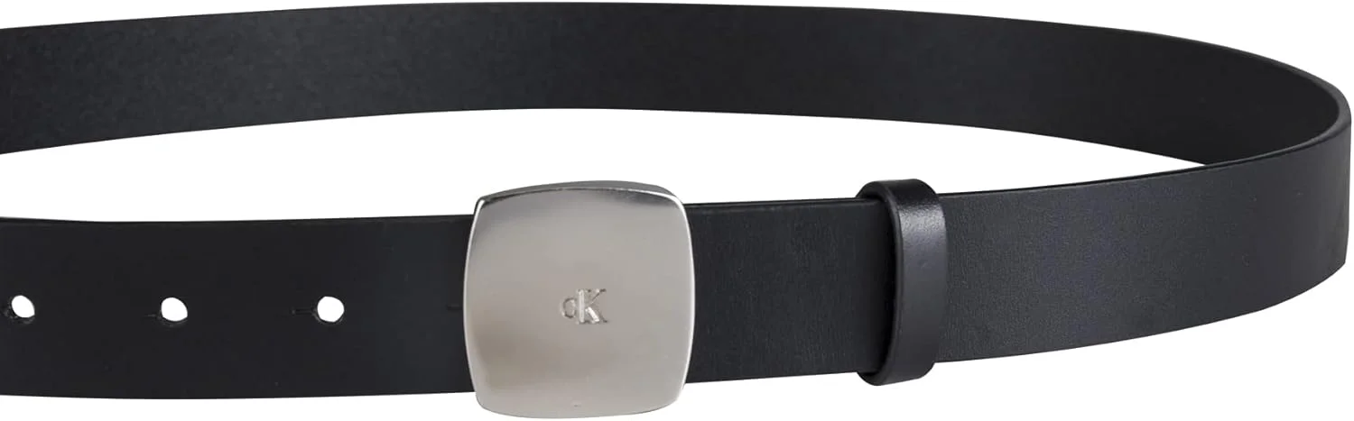 کمربند زنانه جین Calvin Klein با سگک پلاک دار کمربند زنانه جین Calvin Klein با سگک پلاک دار