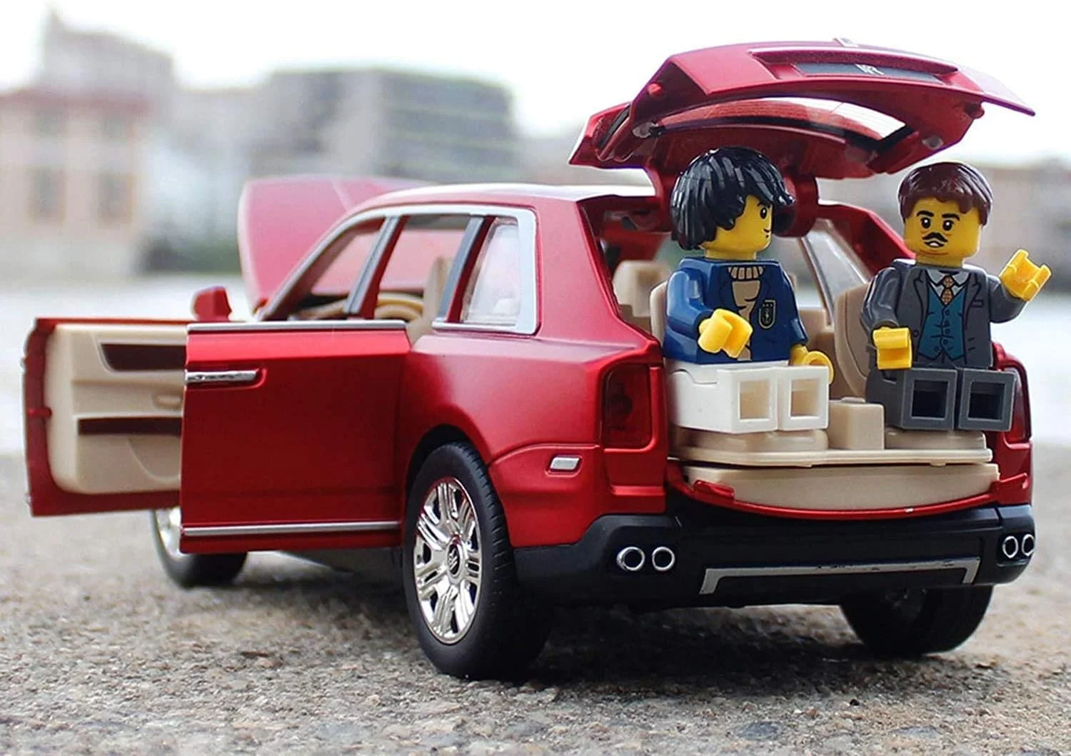 مدل ماشین کلاسیک CZYNB مقیاس 1:24 آلیاژی رولز رویس کولینان با قابلیت باز شدن 6 درب، صدا و نور، عقب کشیدنی، اسباب بازی مدل ماشین برای کودکان، بزرگسالان، دکوراسیون، جعبه هدیه (رنگ: قرمز)