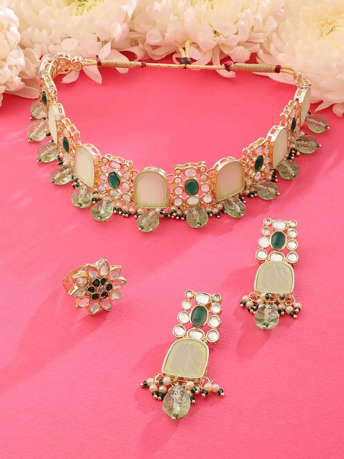 زیوری پرلز ست گردنبند چوکر، گوشواره و انگشتر زنانه با سنگ های سبز و مهره های کندان - ZPFK15448 زیوری پرلز ست گردنبند چوکر، گوشواره و انگشتر زنانه با سنگ های سبز و مهره های کندان - ZPFK15448