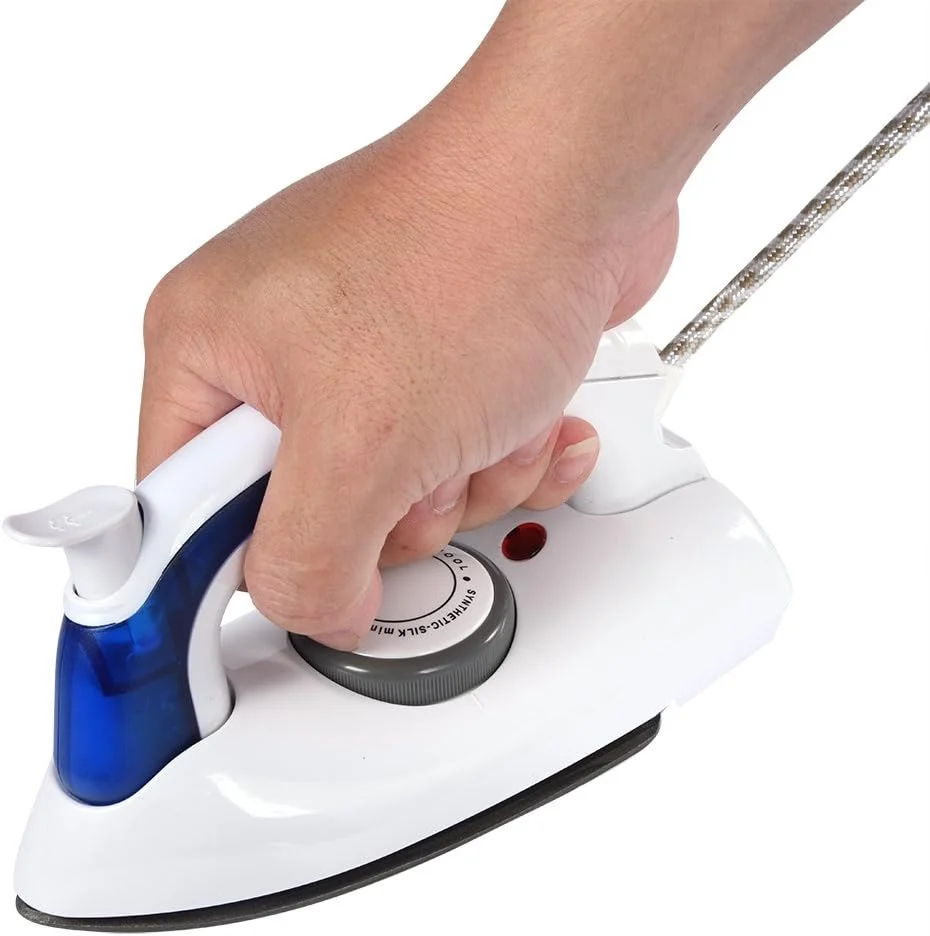 اتو مسافرتی، 700 وات، مینی، قابل حمل با دسته تاشو، بخار دستی، نچسب، کنترل دمای قابل تنظیم با فیوز و ترموستات، بخارپز کوچک و جمع و جور مسافرتی (دوشاخه آمریکایی)