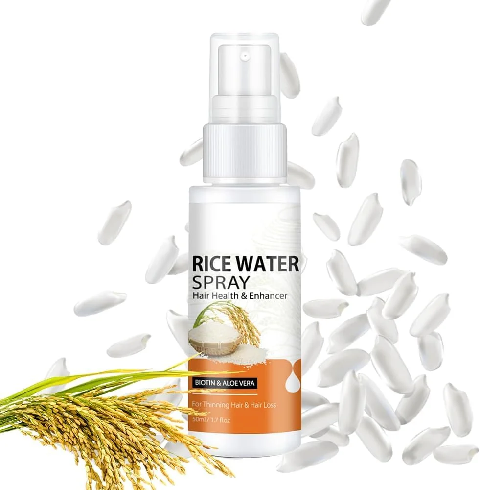 اسپری تقویت کننده مو با آب برنج غنی شده با رزماری و روغن کرچک، فرمول تخمیری ریشه ها را تغذیه می کند و حجم می دهد تا موهایی پرپشت تر و درخشان تر داشته باشید، سرم روزانه برای استفاده آقایان و بانوان