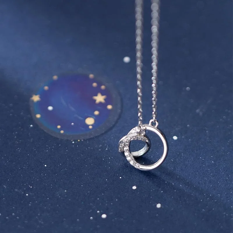 گردنبند آویز نقره استرلینگ 925 با طرح نوار موبیوس کریستالی و عناصر فشن، بسته بندی هدیه زنانه J.Rosée Fashion Jewelry JR-1175 گردنبند آویز نقره استرلینگ 925 با طرح نوار موبیوس کریستالی و عناصر فشن، بسته بندی هدیه زنانه J.Rosée Fashion Jewelry JR-1175