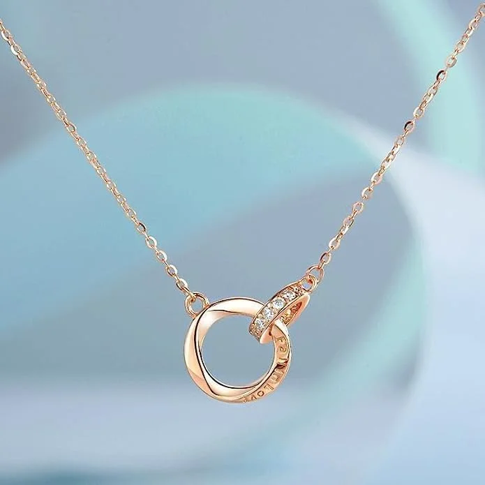 گردنبند آویز نقره استرلینگ 925 با روکش طلای رزگلد و کریستال فشن طرح موبیوس، بستهبندی هدیه زنانه، جواهرات فشن J.Rosée مدل JR-1094 گردنبند آویز نقره استرلینگ 925 با روکش طلای رزگلد و کریستال فشن طرح موبیوس، بستهبندی هدیه زنانه، جواهرات فشن J.Rosée مدل JR-1094