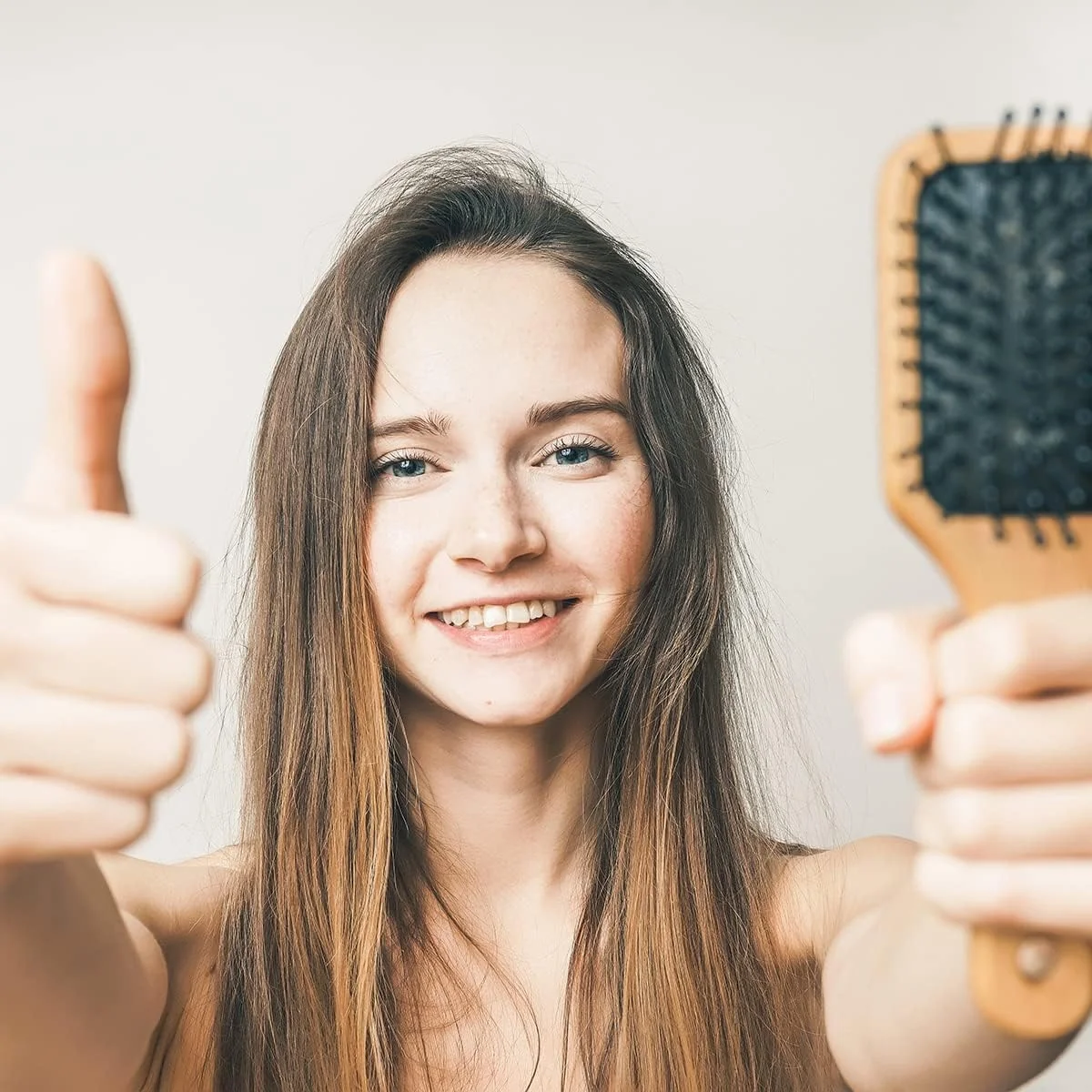 سرم مراقبت از پوست سر برای موهای نازک - به طور قابل مشاهده ضخیم تر و پرتر می کند، تغذیه و تقویت می کند با فرمول بدون ماینوکسیدیل - 2 Fl Oz (تامین 30 روزه) سرم مراقبت از پوست سر برای موهای نازک - به طور قابل مشاهده ضخیم تر و پرتر می کند، تغذیه و تقویت می کند با فرمول بدون ماینوکسیدیل - 2 Fl Oz (تامین 30 روزه)