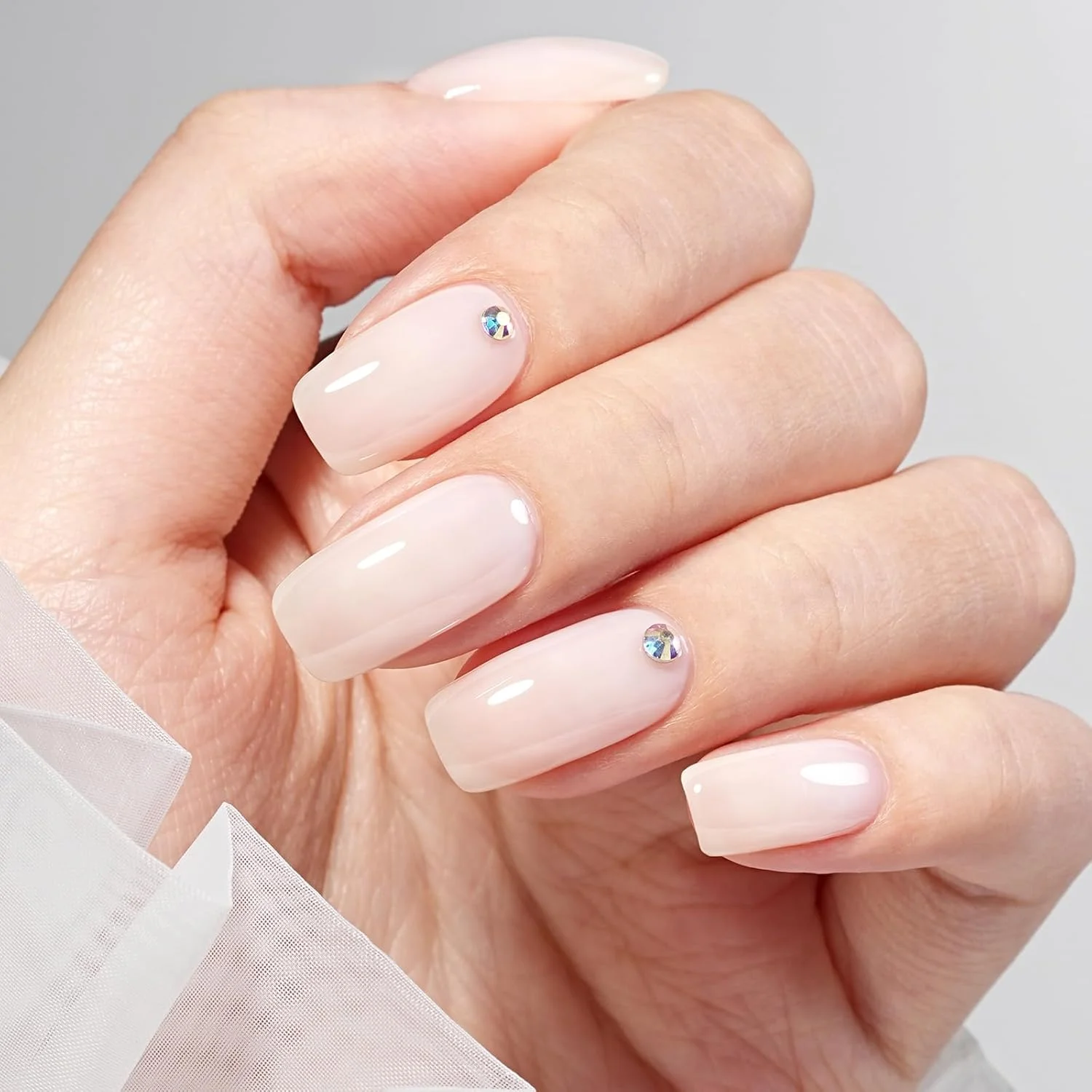 لاک ناخن شیری سفید نیمه شفاف با خشک شدن سریع تومیکا، ماندگاری طولانی و مقاوم در برابر لب پر شدن برای تزئینات مانیکور DIY، 15 میلی لیتر لاک ناخن شیری سفید نیمه شفاف با خشک شدن سریع تومیکا، ماندگاری طولانی و مقاوم در برابر لب پر شدن برای تزئینات مانیکور DIY، 15 میلی لیتر