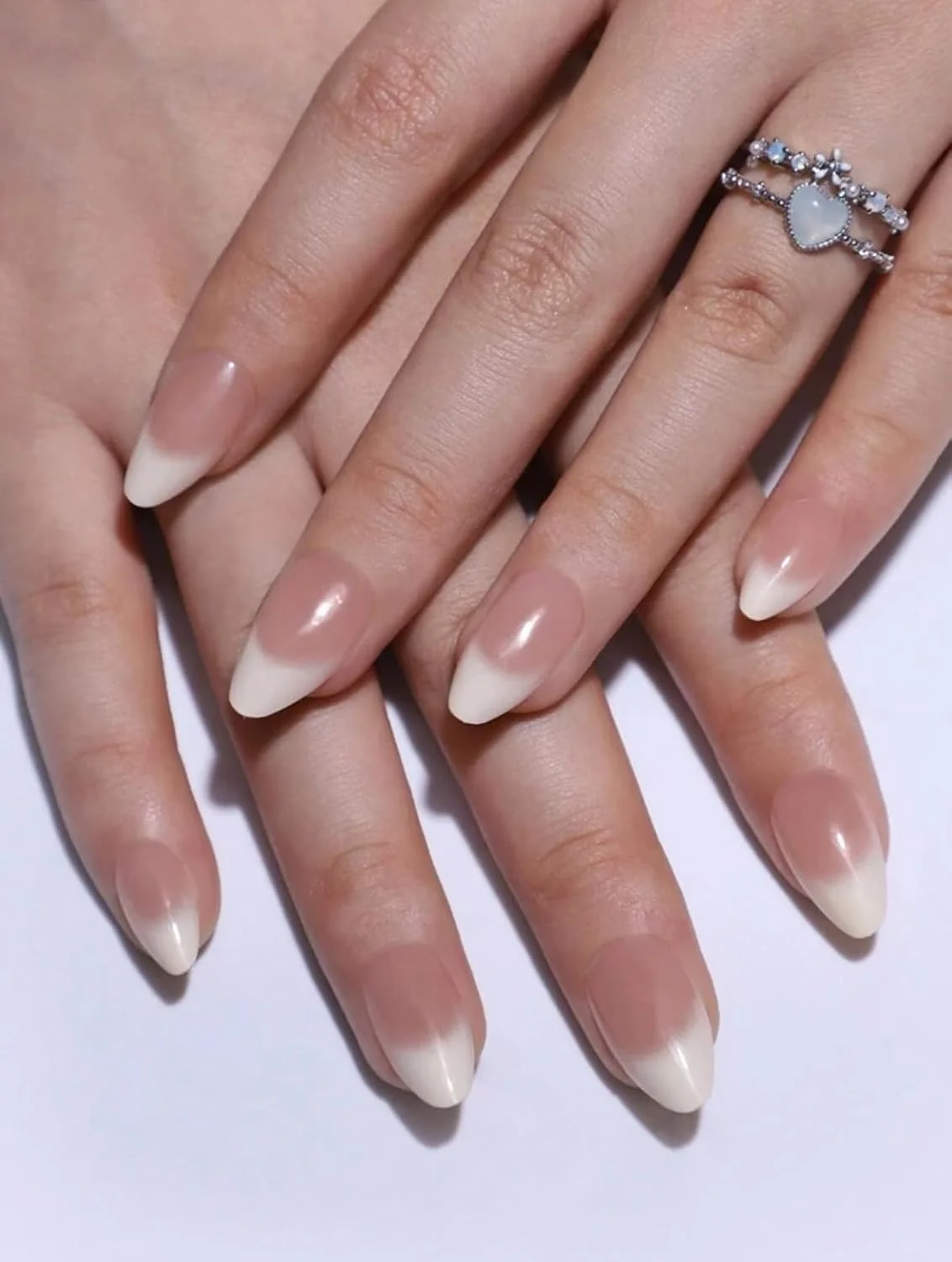 ناخن مصنوعی بادامی، نوک فرنچ طبیعی، رنگ خنثی بلند، براق، 24 عدد، ناخن مصنوعی براق، طراحی ناخن شیک، ناخن های اکریلیک مصنوعی به سبک لعاب دار با سوهان و چسب