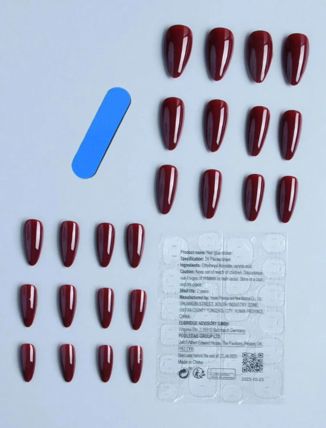 ناخن مصنوعی بادامی رنگ ثابت گرادیانی براق 24 عددی، ناخن مصنوعی متوسط قرمز تیره بنفش طبیعی، ناخن های اکریلیک مصنوعی با کیت چسب