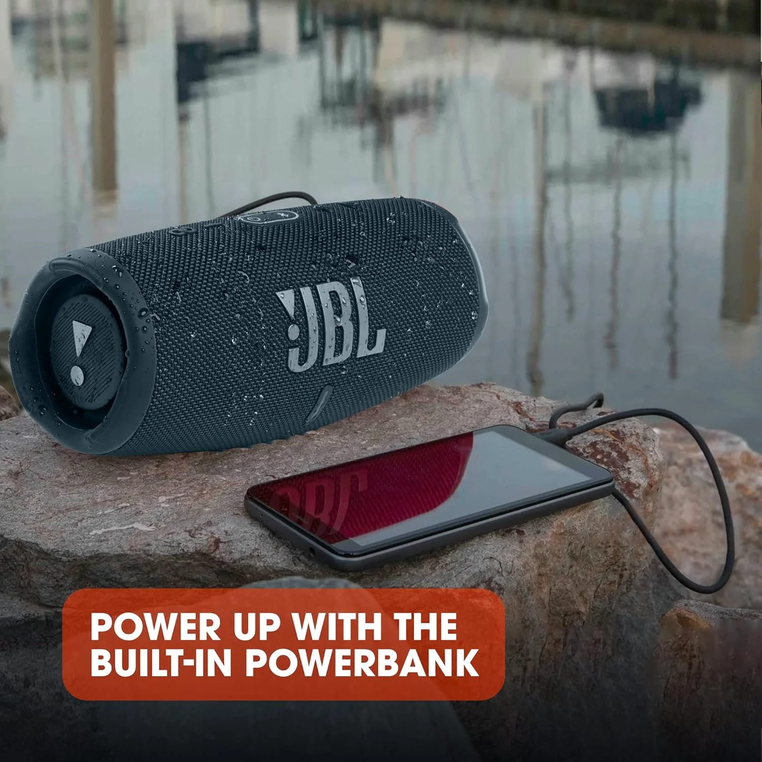 اسپیکر بلوتوثی قابل حمل JBL Charge 5 با بیس عمیق، ضد آب و گرد و غبار IP67، 20 ساعت پخش موسیقی، پاوربانک داخلی، آبی اسپیکر بلوتوثی قابل حمل JBL Charge 5 با بیس عمیق، ضد آب و گرد و غبار IP67، 20 ساعت پخش موسیقی، پاوربانک داخلی، آبی