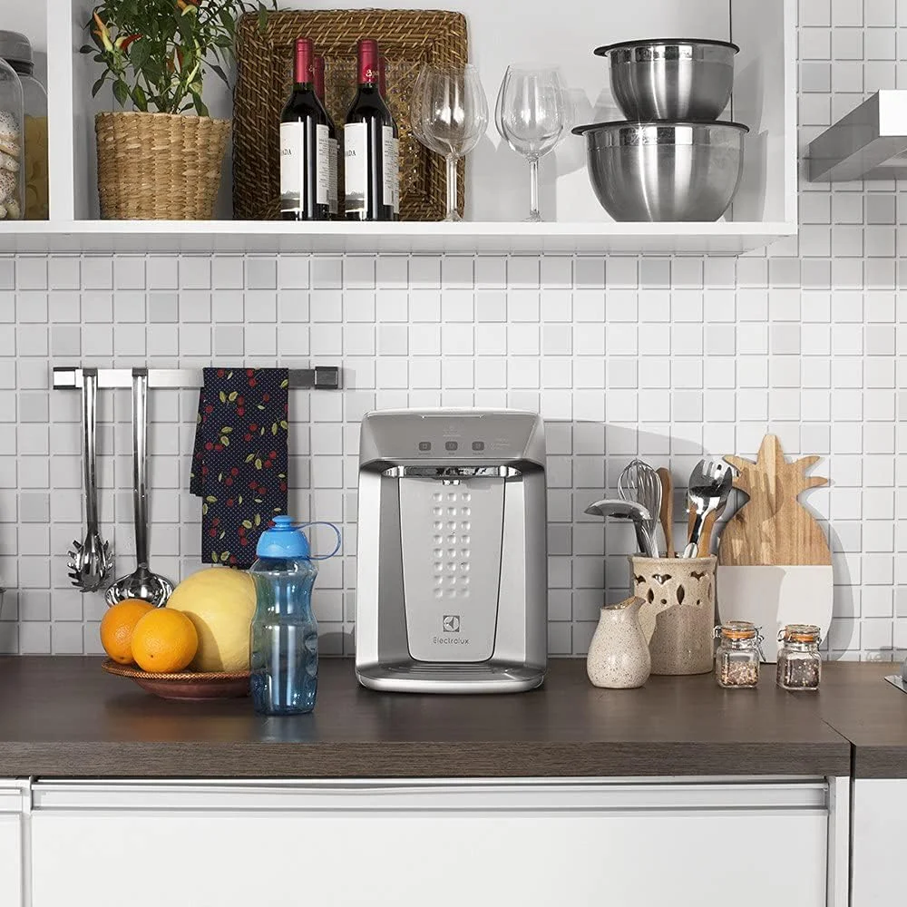 دستگاه تصفیه آب الکترولوکس UV، رومیزی و دیواری، سیستم تصفیه 3 مرحله ای، بهترین برای خانه و محل کار، تعویض آسان فیلتر، نقره ای، Pa31G