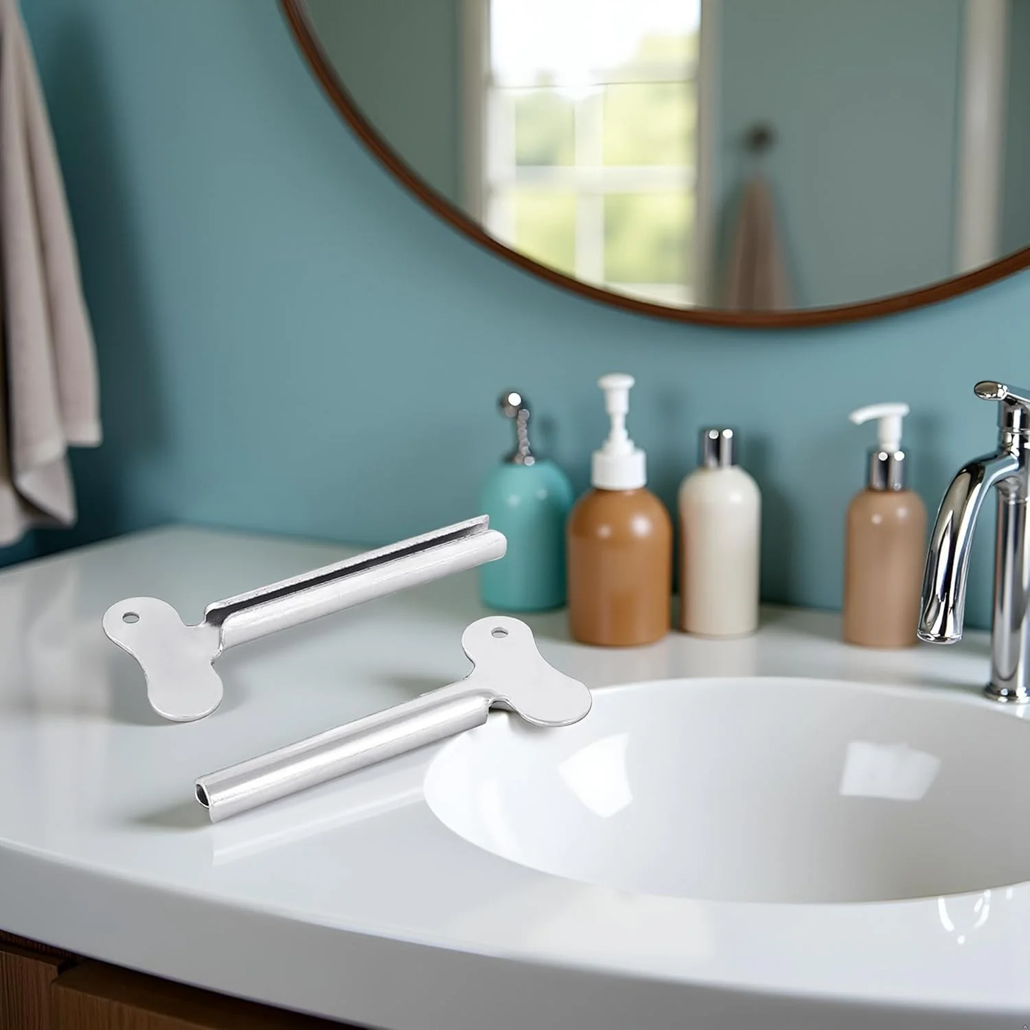 دو عدد کلید فشاری لوله فلزی نقره ای، ابزار پخش کننده غلتکی رنگ مو و خمیر دندان، پردازش بادوام، ابزار کمکی فشردن لوله برای زندگی روزمره، فشاری لوله فلزی