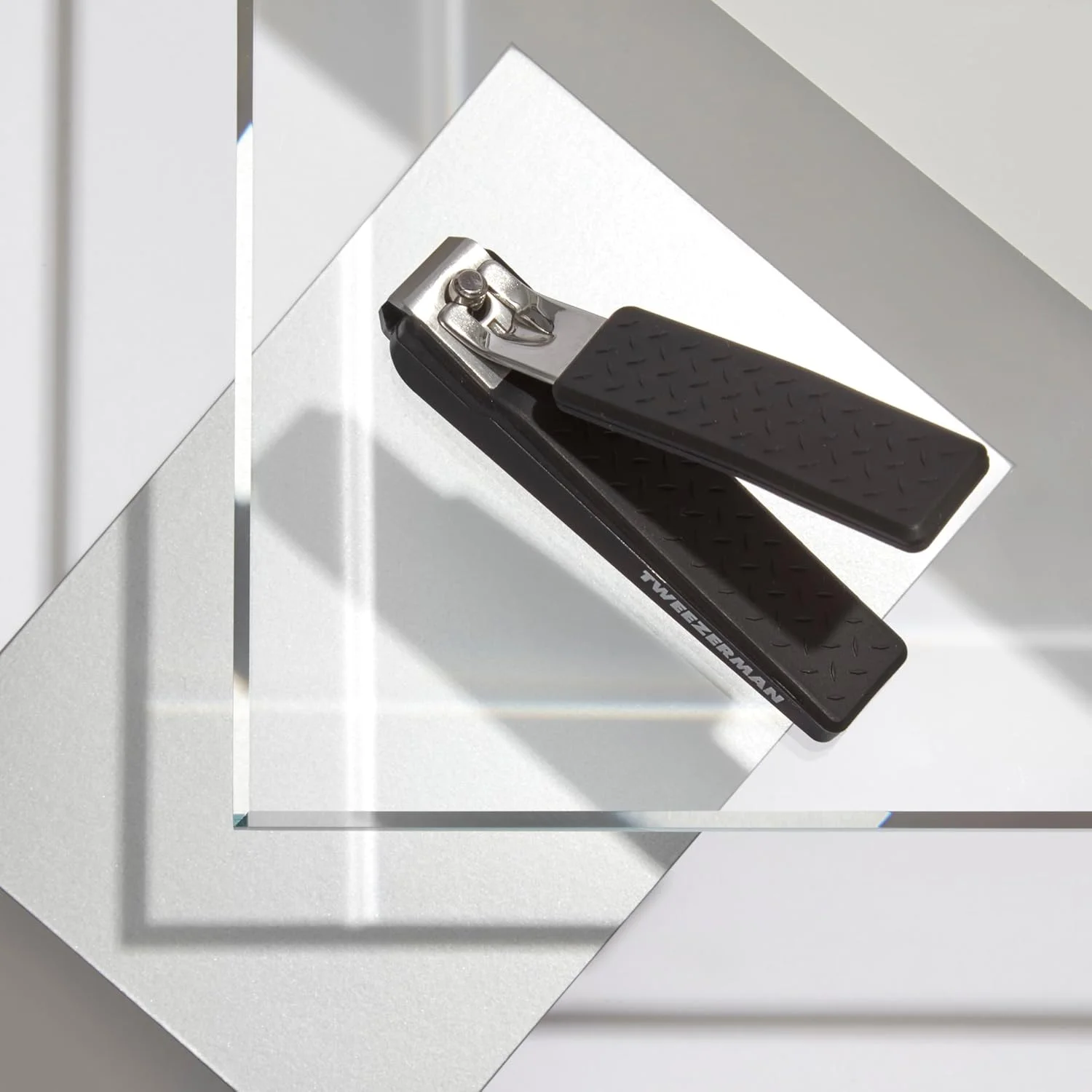 ناخن گیر انگشتان پا Tweezerman Gear، مشکی ناخن گیر انگشتان پا Tweezerman Gear، مشکی