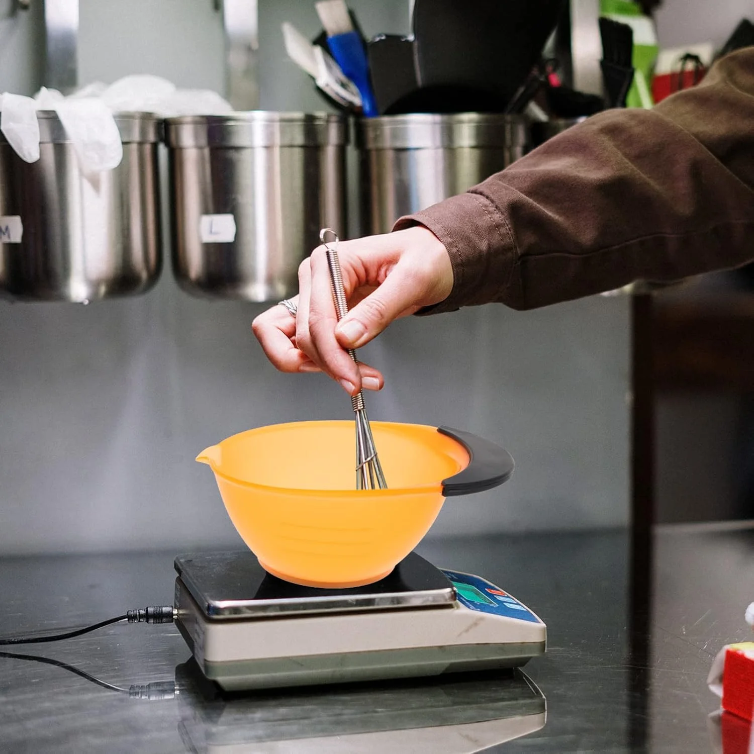 کاسه مخلوط سیلیکونی BOLHGF، 5 عدد کاسه مخلوط برای رنگ مو، کاسه های مخلوط رنگ مو، کاسه های رنگ مو سالن، ابزارهای رنگ آمیزی مو DIY کاسه های مخلوط سیلیکونی کاسه مخلوط سیلیکونی BOLHGF، 5 عدد کاسه مخلوط برای رنگ مو، کاسه های مخلوط رنگ مو، کاسه های رنگ مو سالن، ابزارهای رنگ آمیزی مو DIY کاسه های مخلوط سیلیکونی