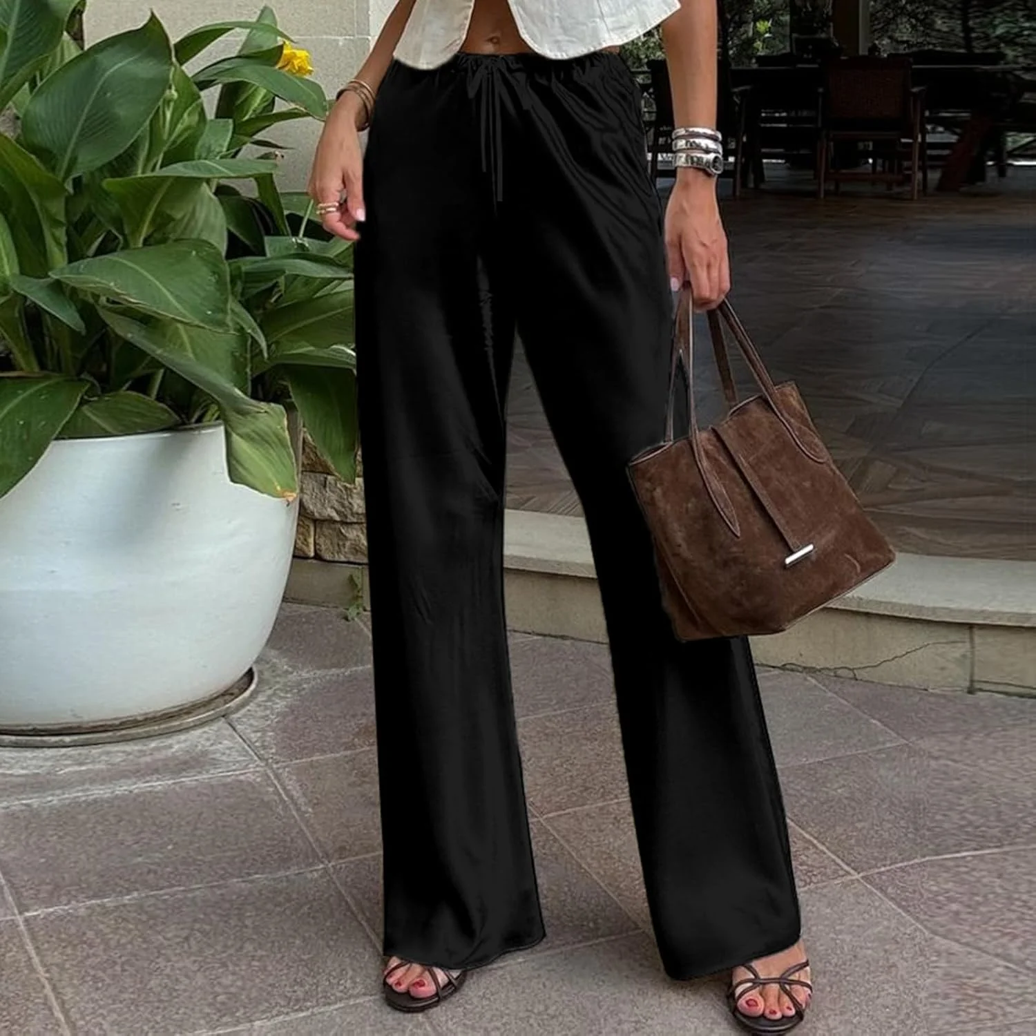 شلوار زنانه آکراونی، مدل ساتن، پاچه گشاد، مناسب مهمانی، ابریشمی، بلند و لَخت، کمر کشی، بند دار، راسته شلوار زنانه آکراونی، مدل ساتن، پاچه گشاد، مناسب مهمانی، ابریشمی، بلند و لَخت، کمر کشی، بند دار، راسته