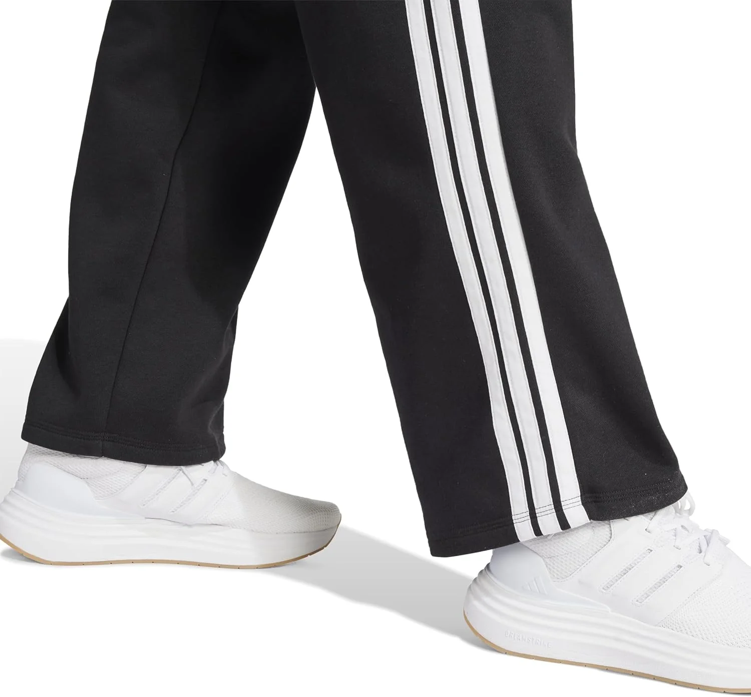 شلوار زنانه آدیداس مدل Essentials 3-Stripes Open Hem Fleece شلوار زنانه آدیداس مدل Essentials 3-Stripes Open Hem Fleece