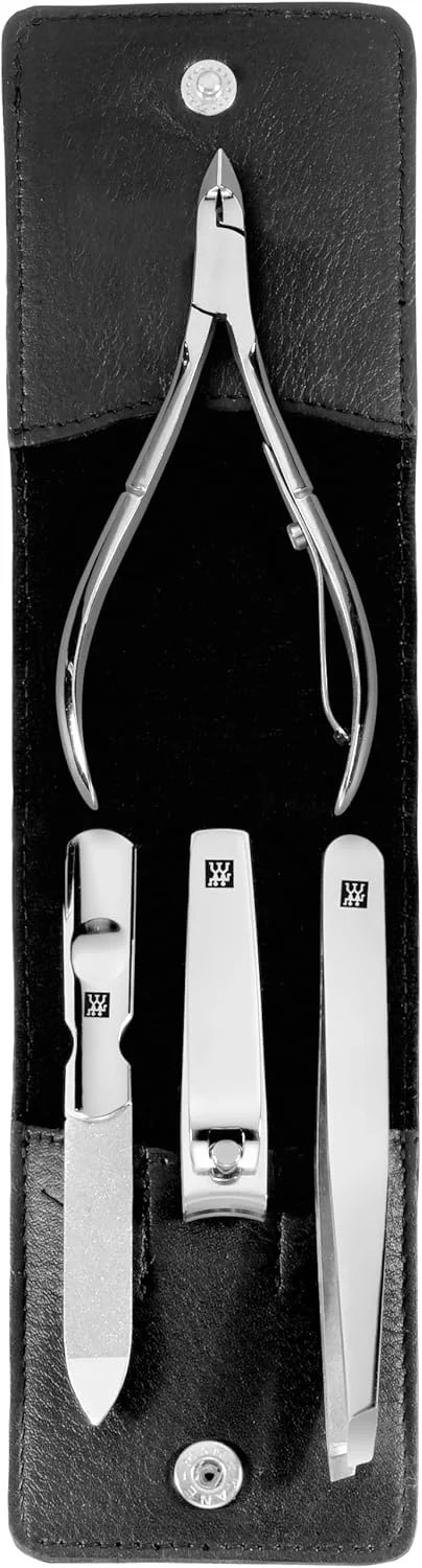 ست مانیکور 4 تکه Zwilling Classic Inox. مشکی. فولاد ضد زنگ صیقلی با کیفیت بالا. شامل ناخن گیر، نیپر کوتیکول، موچین مورب و سوهان ناخن یاقوت کبود. ساخت آلمان. ست مانیکور 4 تکه Zwilling Classic Inox. مشکی. فولاد ضد زنگ صیقلی با کیفیت بالا. شامل ناخن گیر، نیپر کوتیکول، موچین مورب و سوهان ناخن یاقوت کبود. ساخت آلمان.