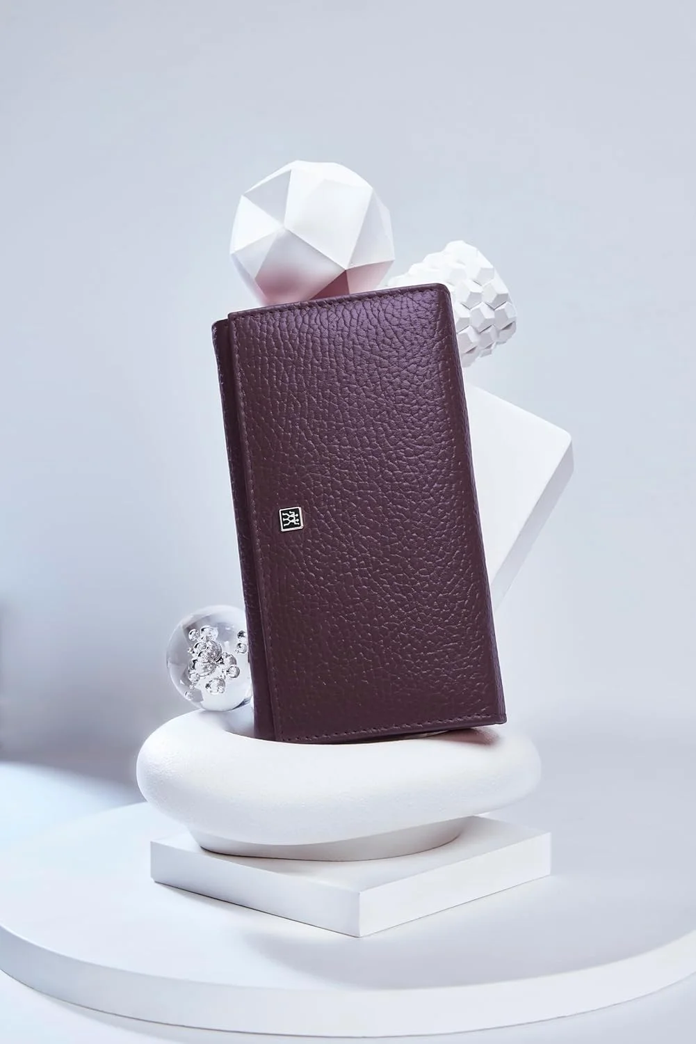 ست مانیکور 7 تکه کلاسیک اینوکس ZWILLING. مشکی. استیل ضد زنگ پرداخت شده. این ست شامل ناخن گیر، نیپر، سوهان، موچین نوک تیز و مورب، قیچی ترکیبی 2 در 1 ناخن و کوتیکول، ابزار مانیکور 2 در 1 می باشد. ست مانیکور 7 تکه کلاسیک اینوکس ZWILLING. مشکی. استیل ضد زنگ پرداخت شده. این ست شامل ناخن گیر، نیپر، سوهان، موچین نوک تیز و مورب، قیچی ترکیبی 2 در 1 ناخن و کوتیکول، ابزار مانیکور 2 در 1 می باشد.