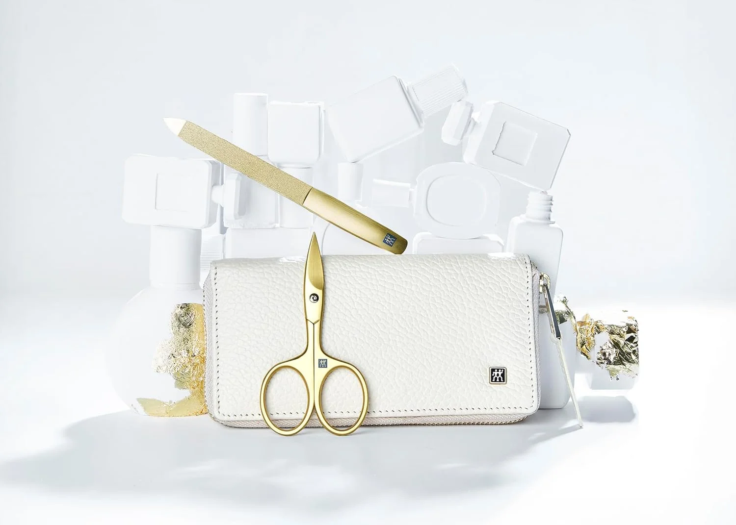 ست مانیکور Zwilling (۵ تکه، کیف چرمی اصل، ست مسافرتی، با قیچی ناخن و قیچی کوتیکول)، نسخه طلایی ممتاز ست مانیکور Zwilling (۵ تکه، کیف چرمی اصل، ست مسافرتی، با قیچی ناخن و قیچی کوتیکول)، نسخه طلایی ممتاز