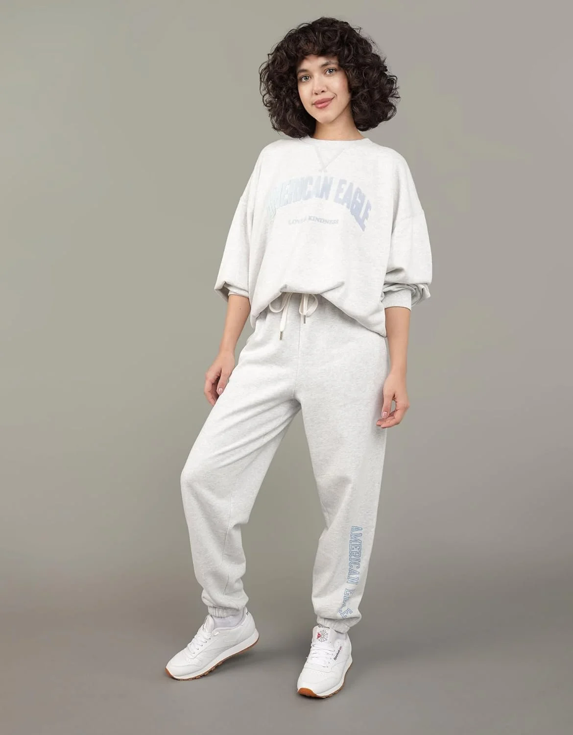 شلوار جاگر زنانه پشمی امریکن ایگل طرح دار، مدل بگ، سایز XS، طوسی خاکستری