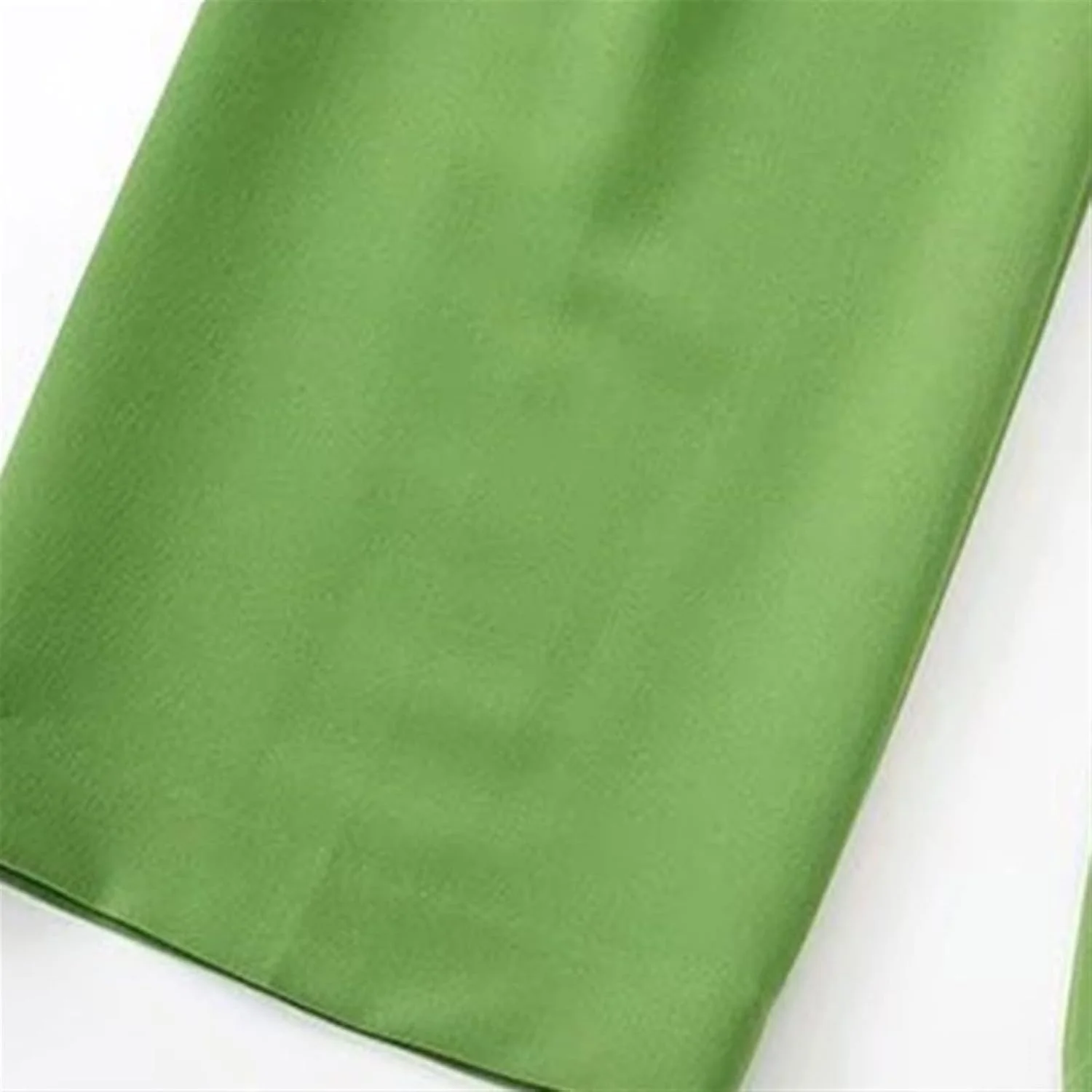 شلوار زنانه BEABAG، شلوار پاچه گشاد زنانه با جیب های جانبی، زیپ و دکمه در قسمت کمر (سایز: L) شلوار زنانه BEABAG، شلوار پاچه گشاد زنانه با جیب های جانبی، زیپ و دکمه در قسمت کمر (سایز: L)