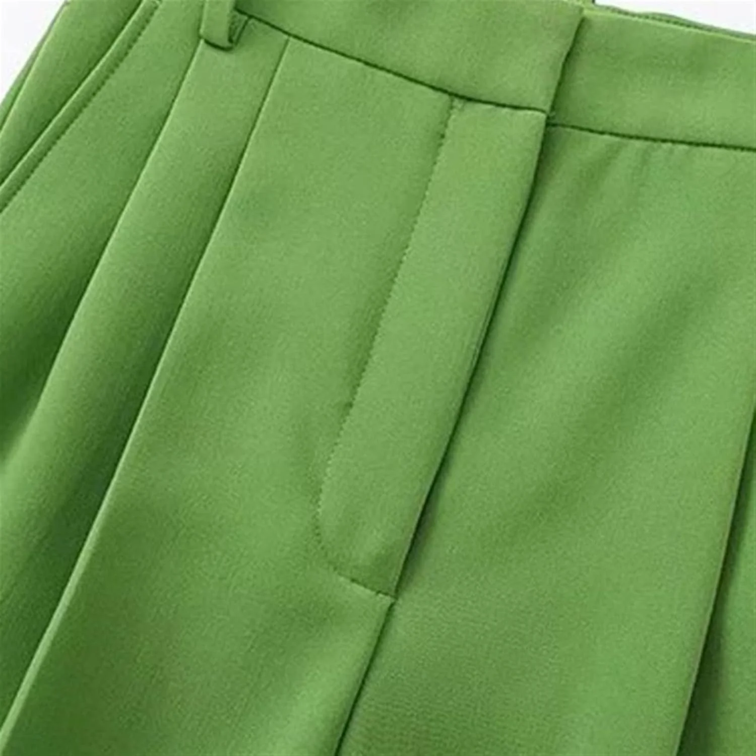 شلوار زنانه BEABAG، شلوار پاچه گشاد زنانه با جیب های جانبی، زیپ و دکمه در قسمت کمر (سایز: L) شلوار زنانه BEABAG، شلوار پاچه گشاد زنانه با جیب های جانبی، زیپ و دکمه در قسمت کمر (سایز: L)