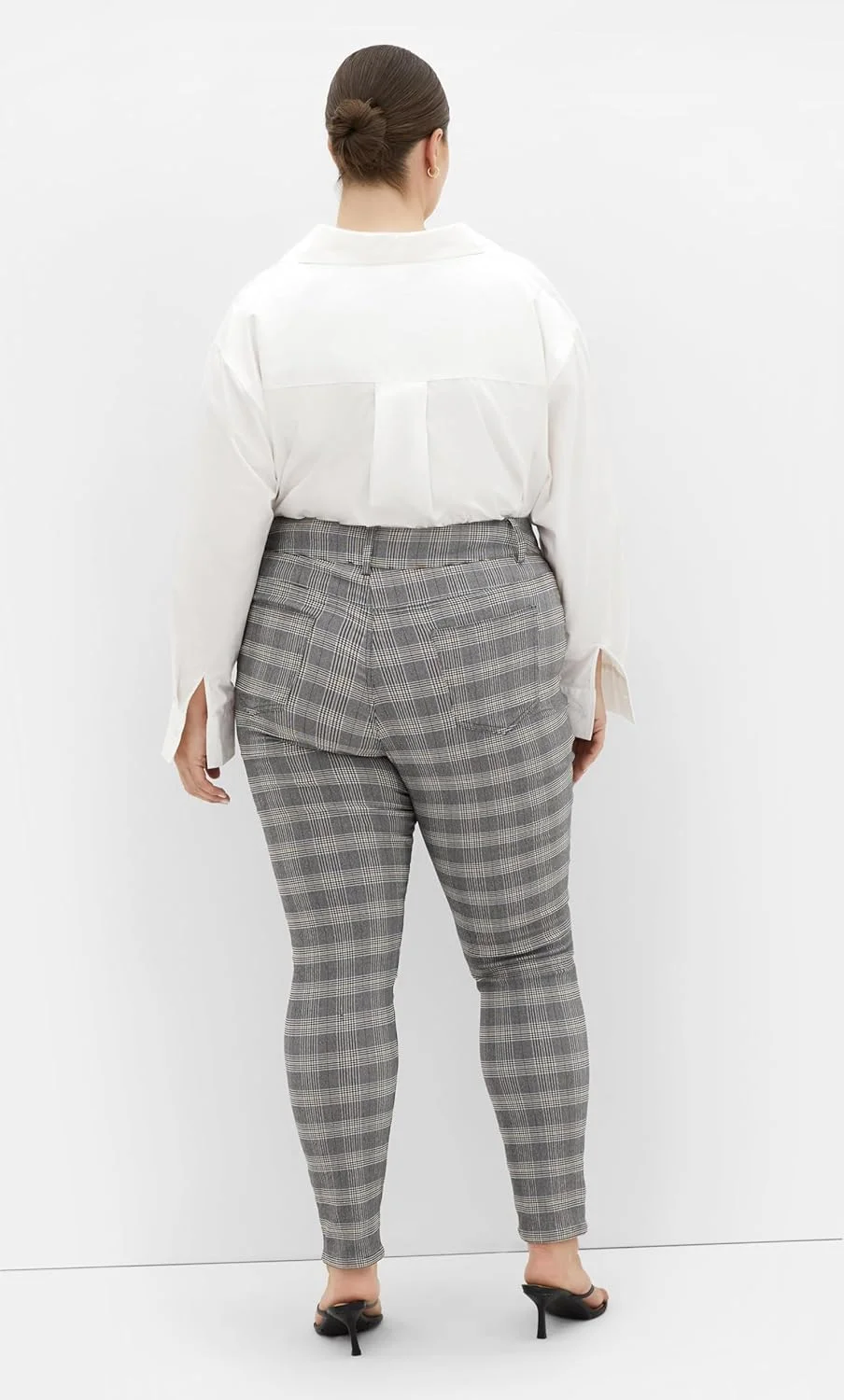 شلوار زنانه سایز بزرگ City Chic - طرح بنگالین، طرح گیلاسی، سایز 14 پلاس شلوار زنانه سایز بزرگ City Chic - طرح بنگالین، طرح گیلاسی، سایز 14 پلاس